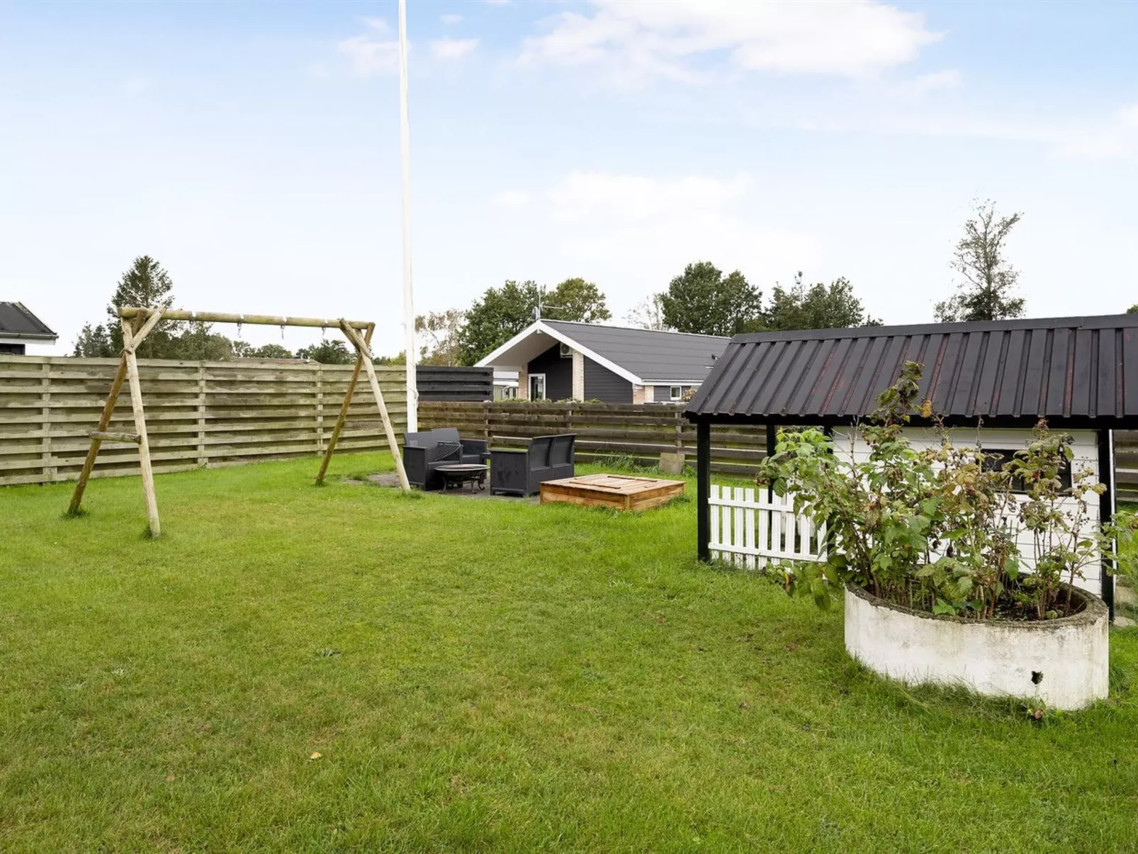 "Hunding" - 600m from the sea-Outside
