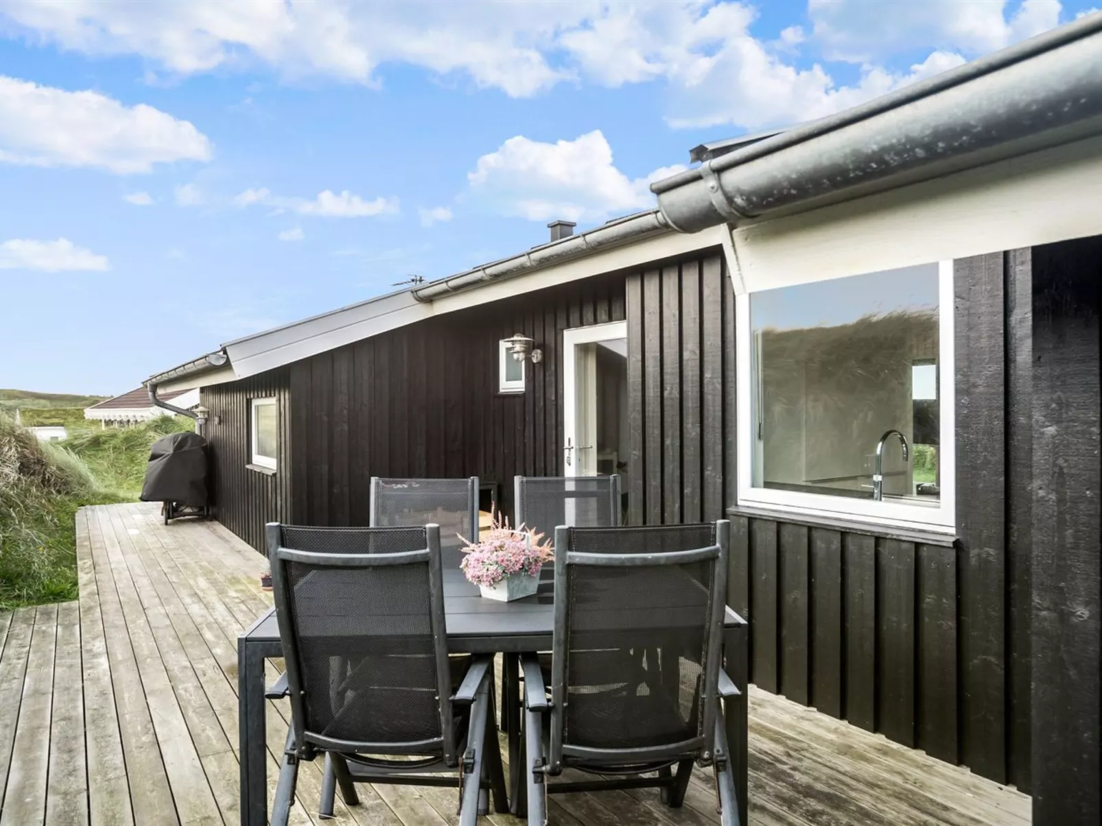 "Mirla" - 50m from the sea-Outside