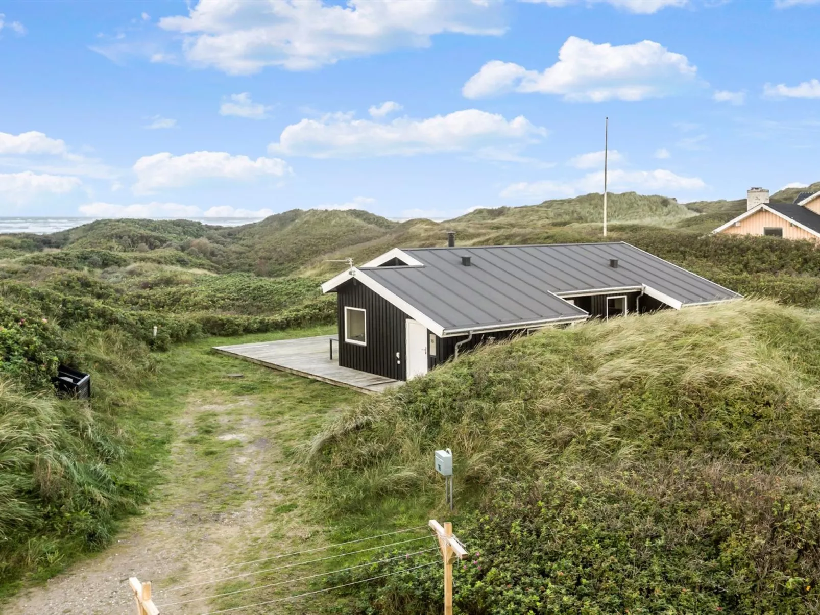 "Mirla" - 50m from the sea-Outside