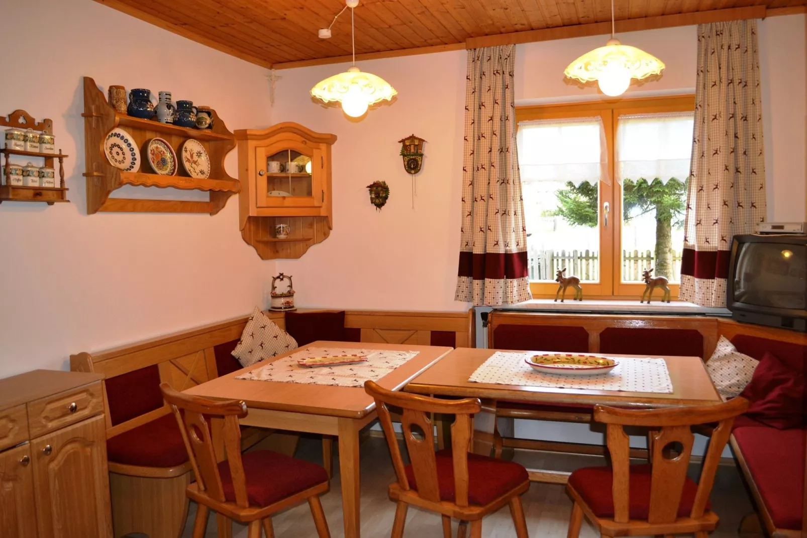 Haus Tschernitz-Dining room