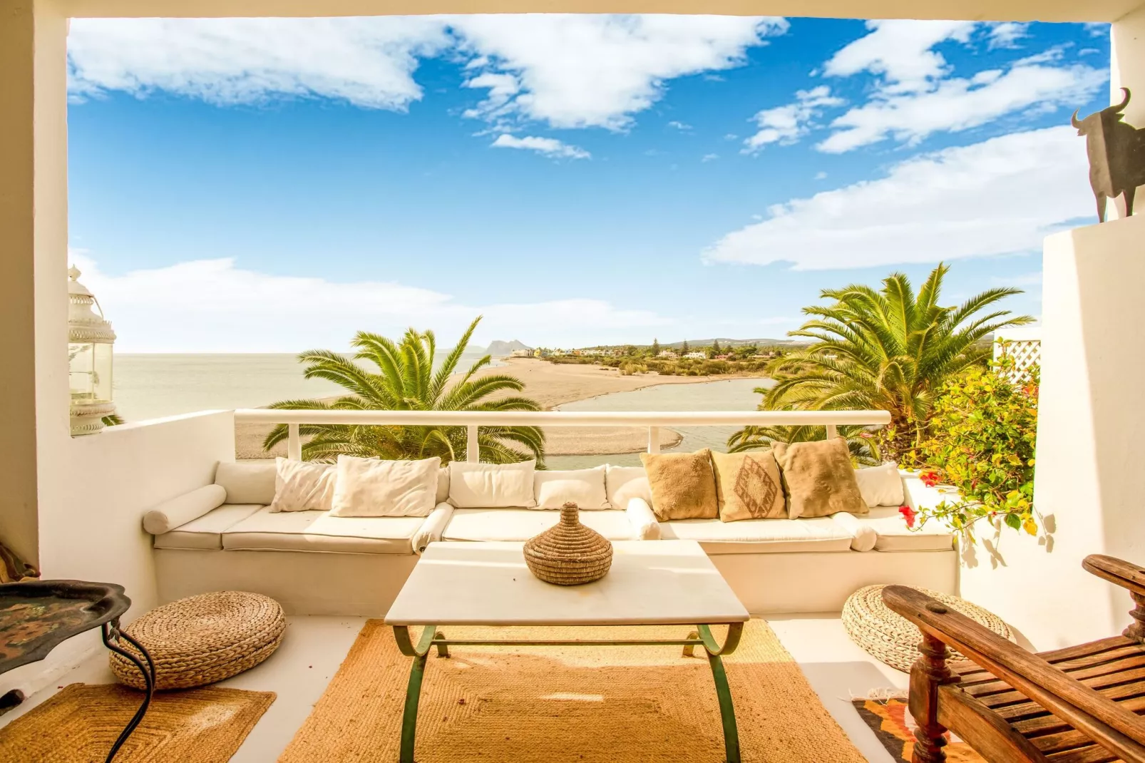 PRECIOSO APARTAMENTO CON VISTAS EN SOTOGRANDE-Terrace balcony