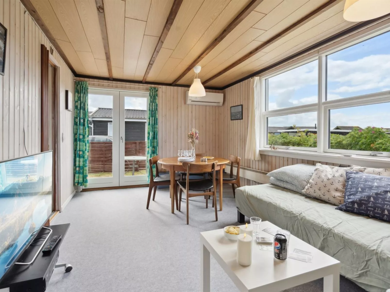 "Lippi" - 125m from the sea-Drinnen