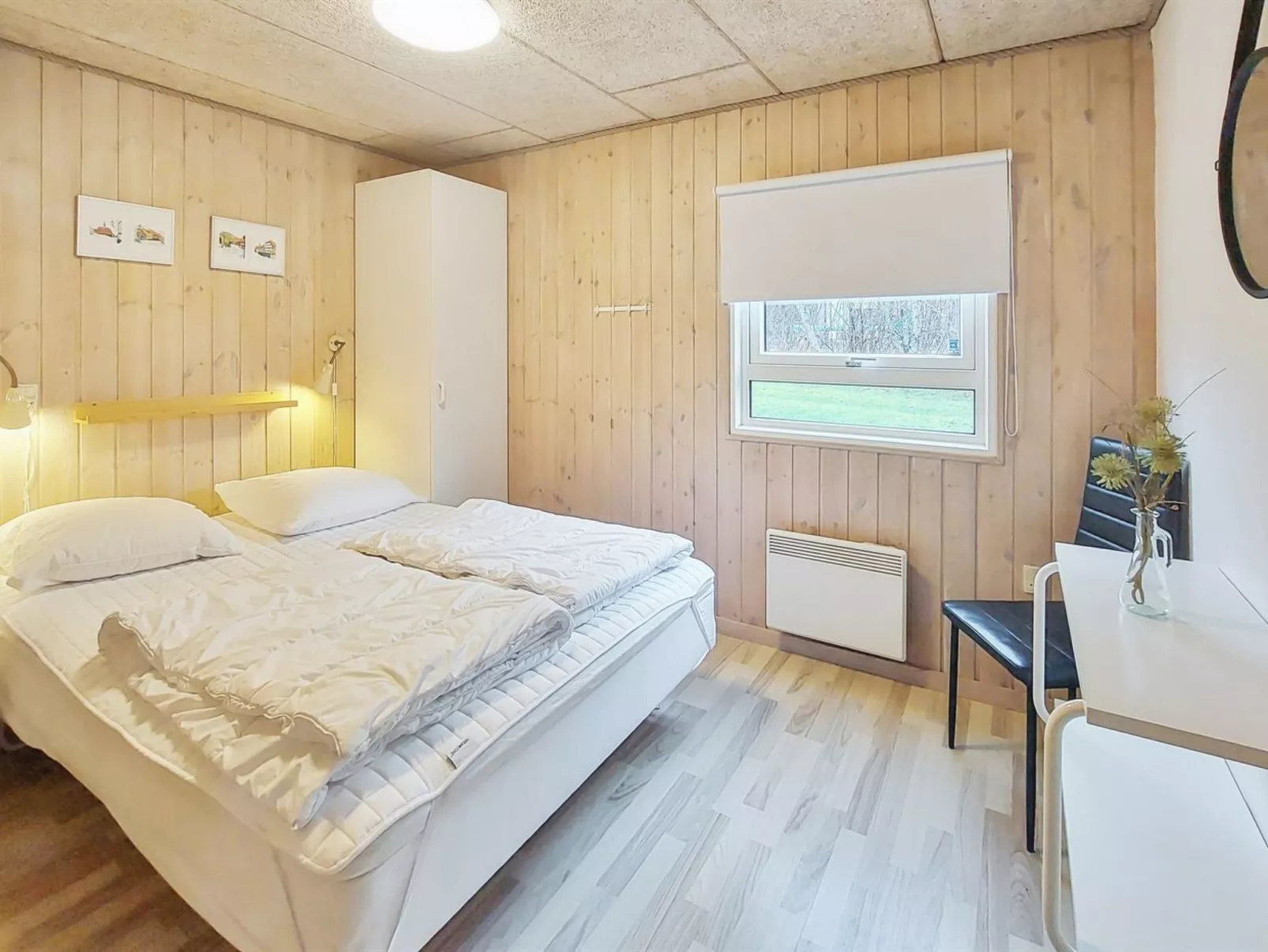 "Katharine" - 175m from the sea-Inside