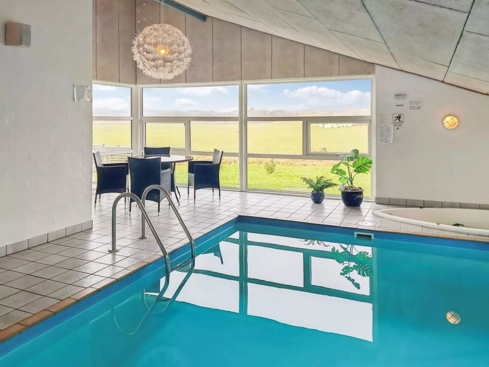 "Katharine" - 175m from the sea-Outside