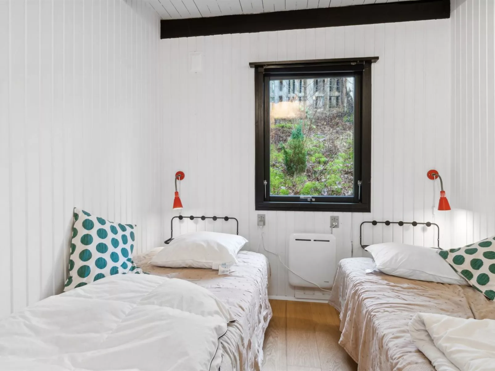 "Anthonette" - 900m from the sea-Drinnen