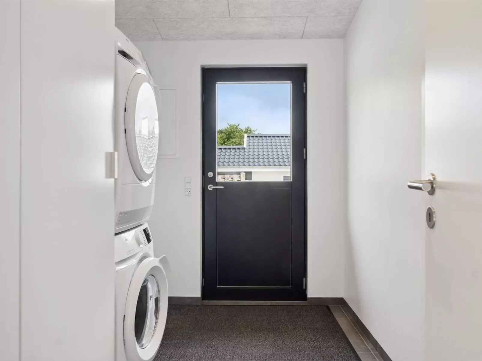 "Aime" - 350m from the sea-Inside