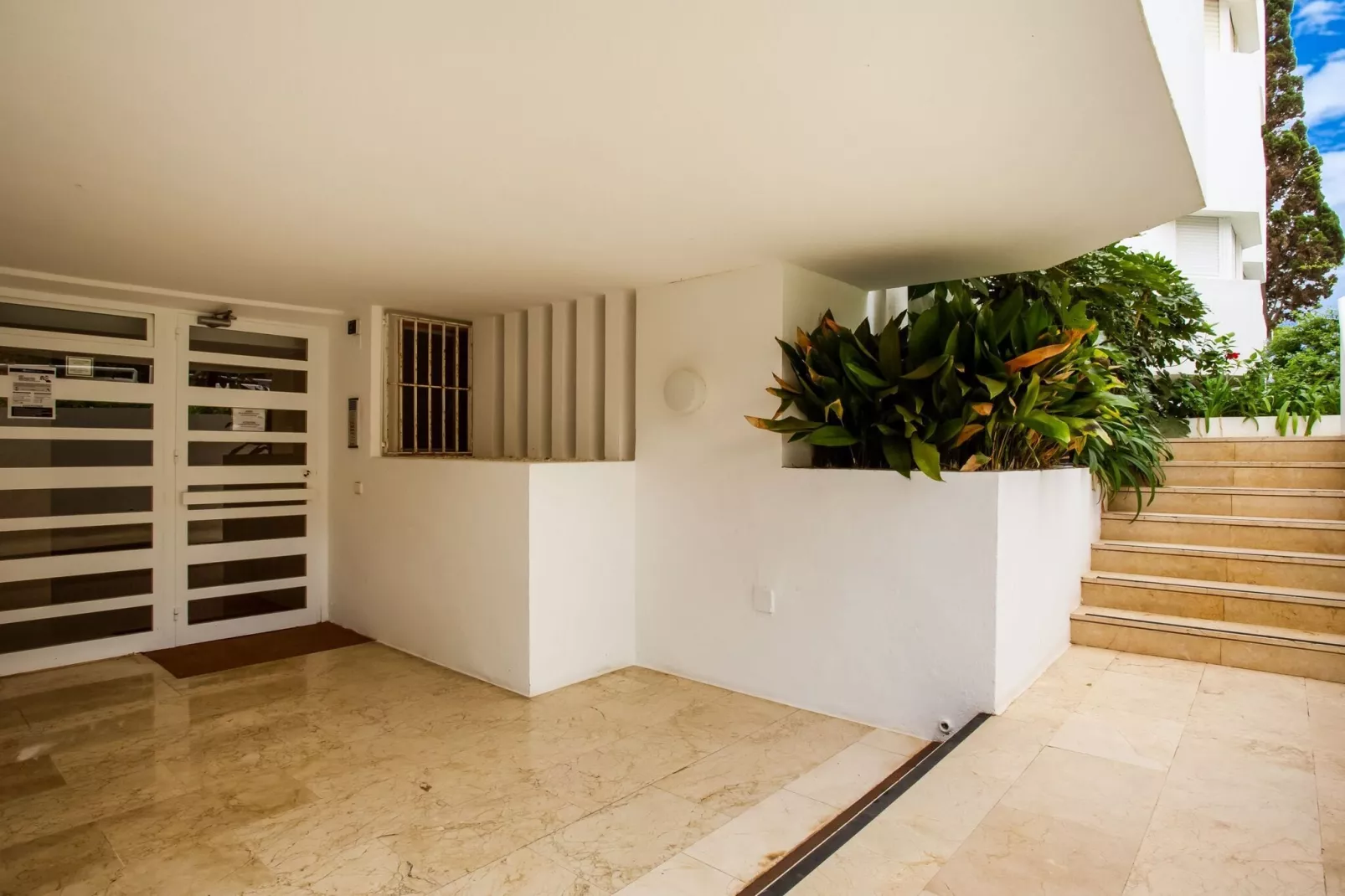 PRECIOSO APARTAMENTO CON VISTAS EN SOTOGRANDE-Reception hall