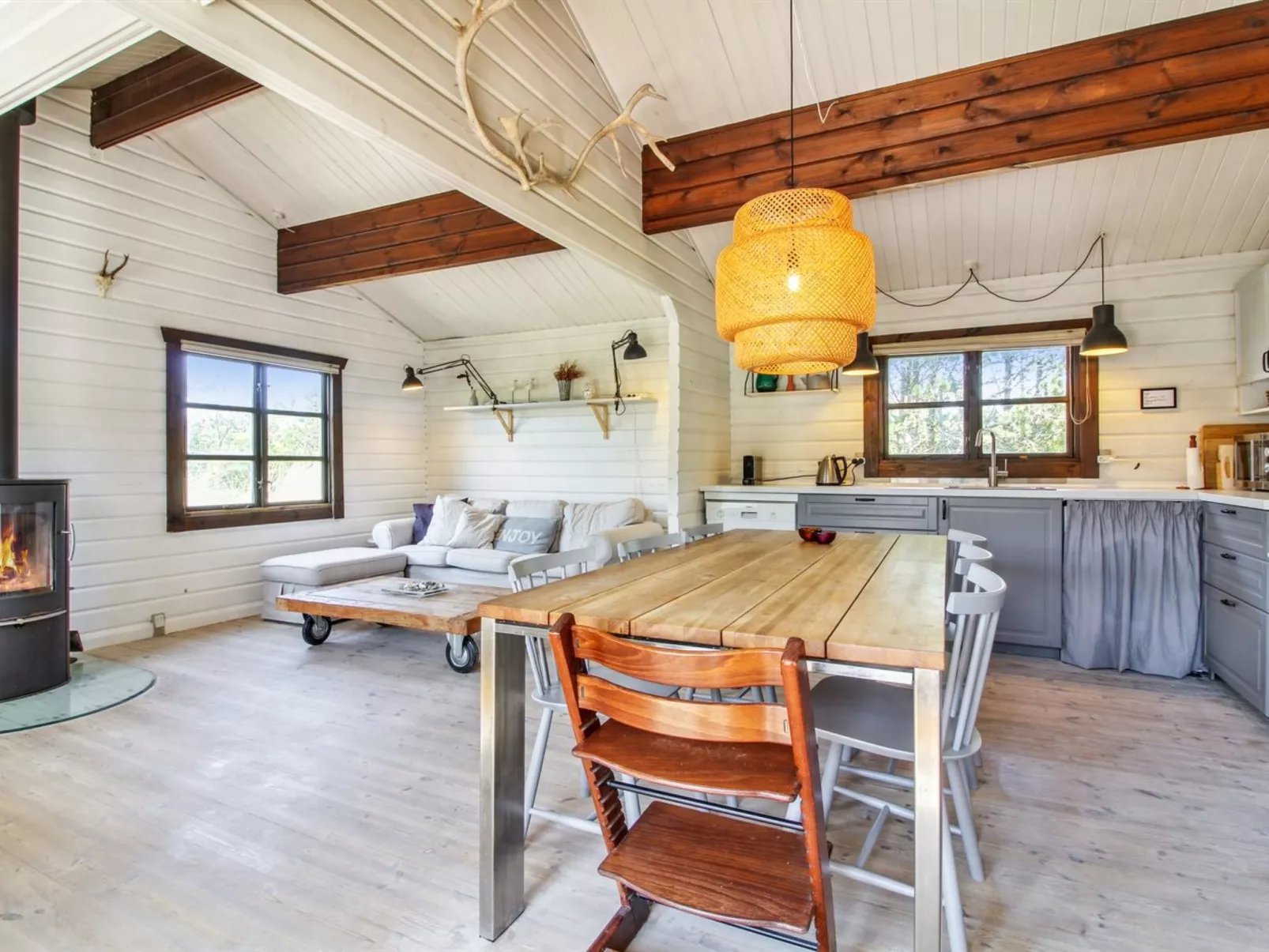 "Filomena" - 400m from the sea-Inside