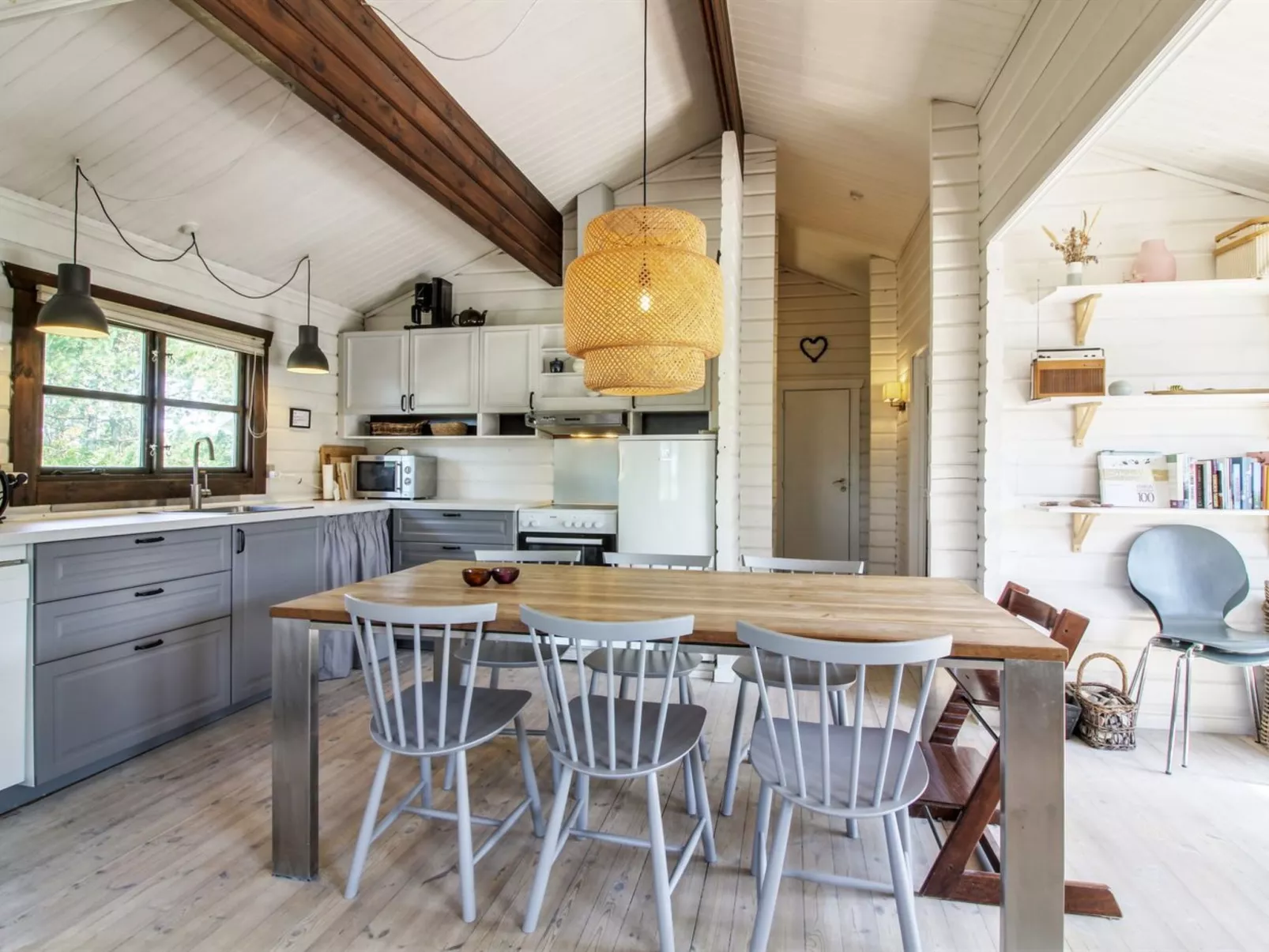 "Filomena" - 400m from the sea-Inside