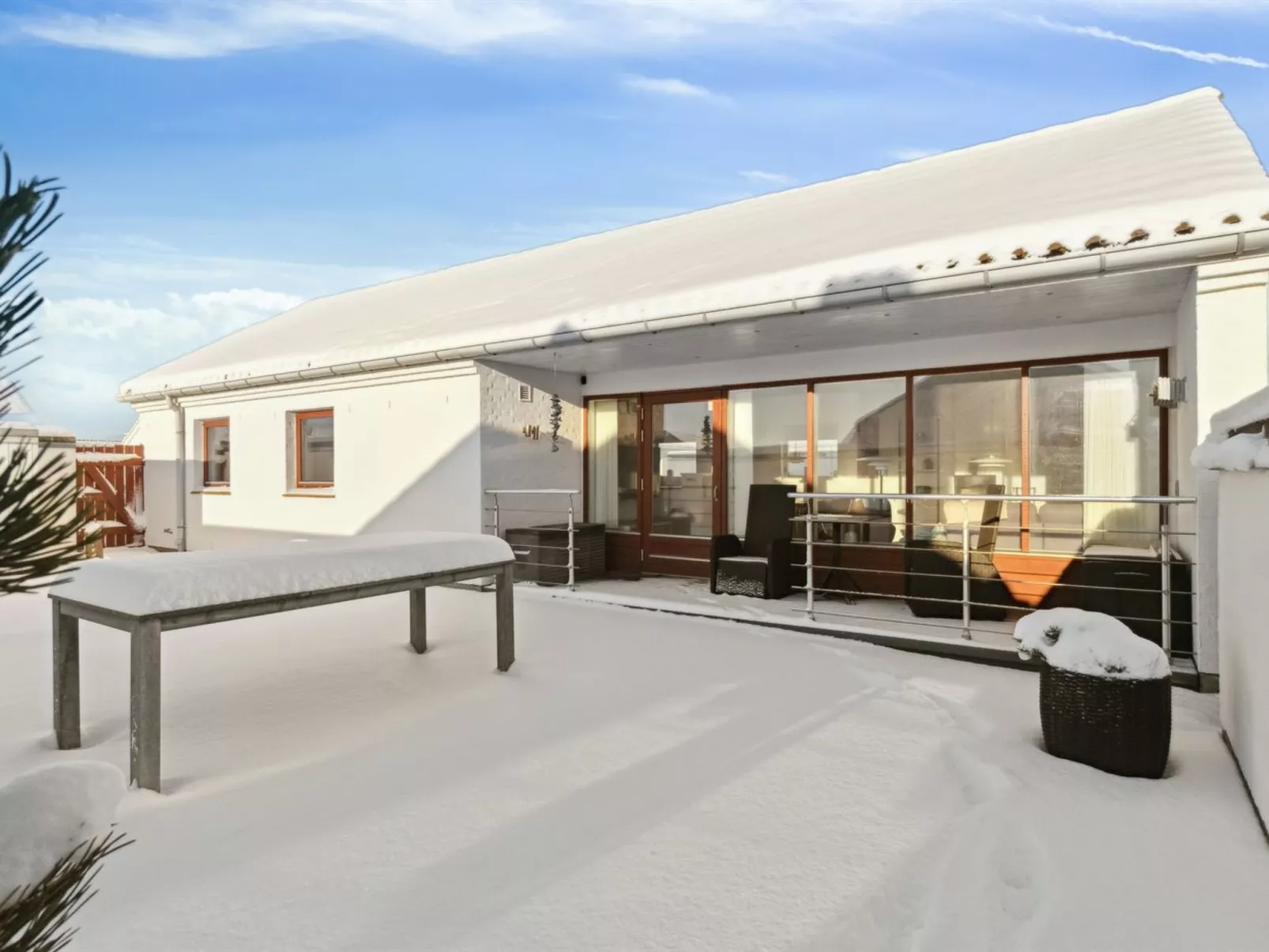 "Leny" - 900m from the sea-Outside