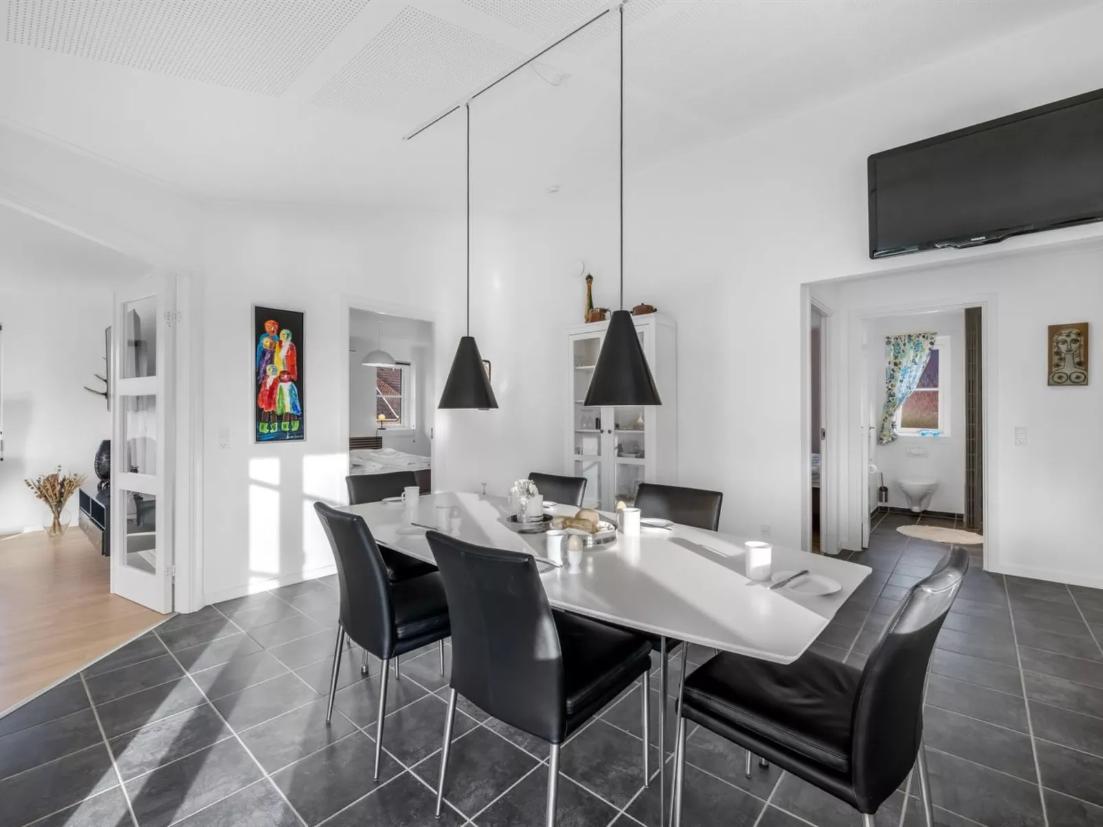 "Elsi" - 1.3km from the sea-Inside