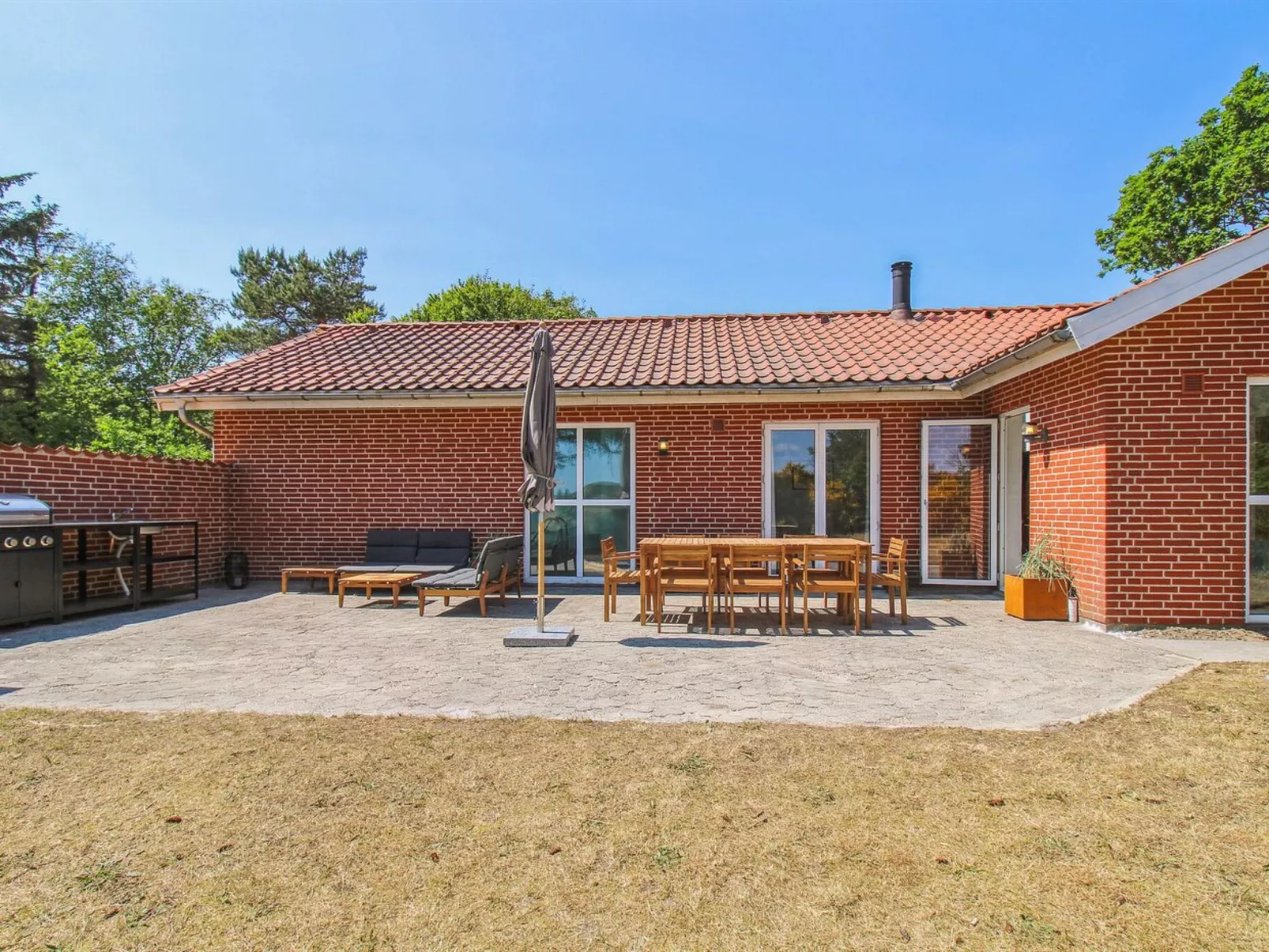 "Anniesette" - 1.5km from the sea-Draußen