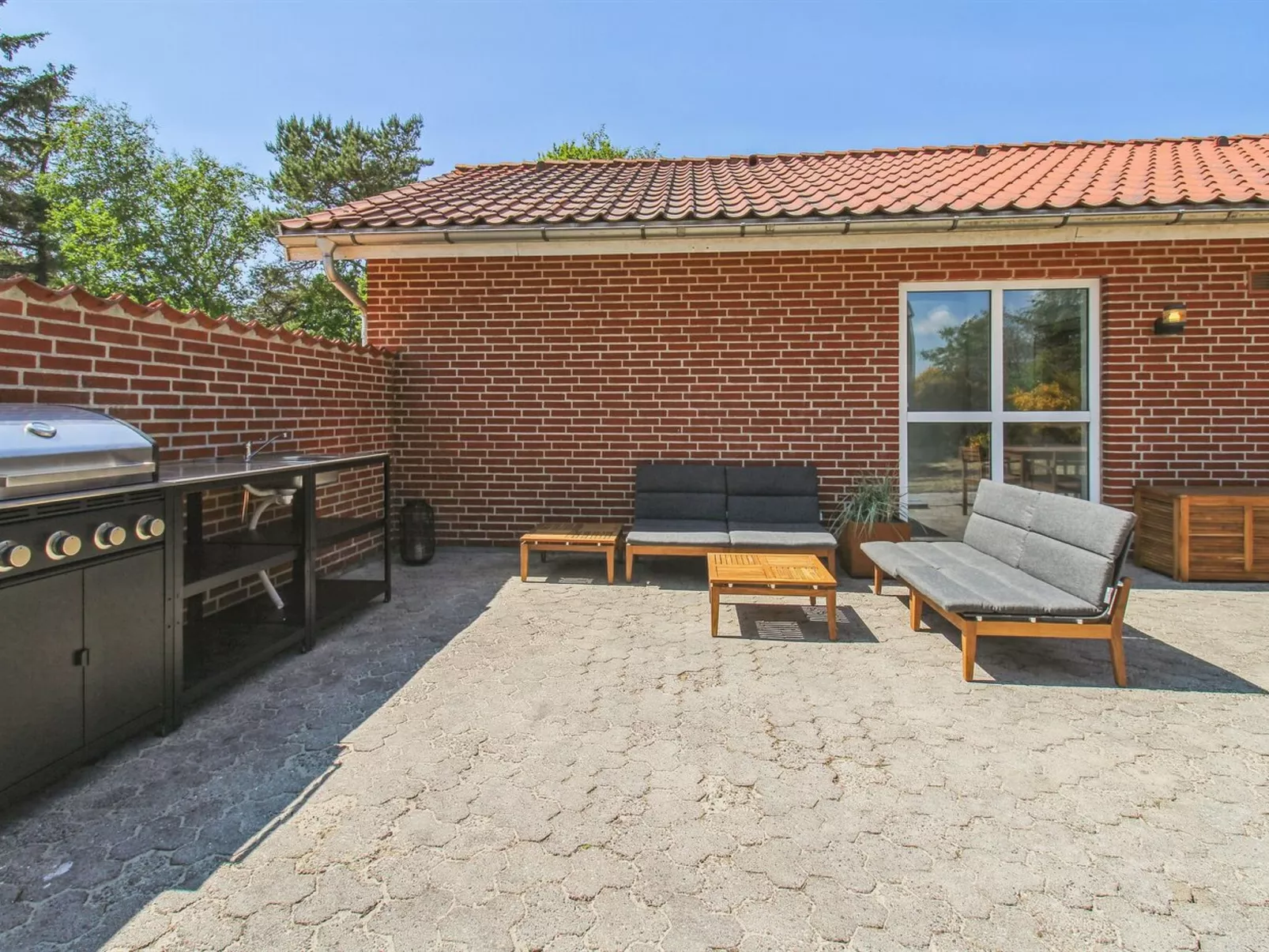 "Anniesette" - 1.5km from the sea-Draußen