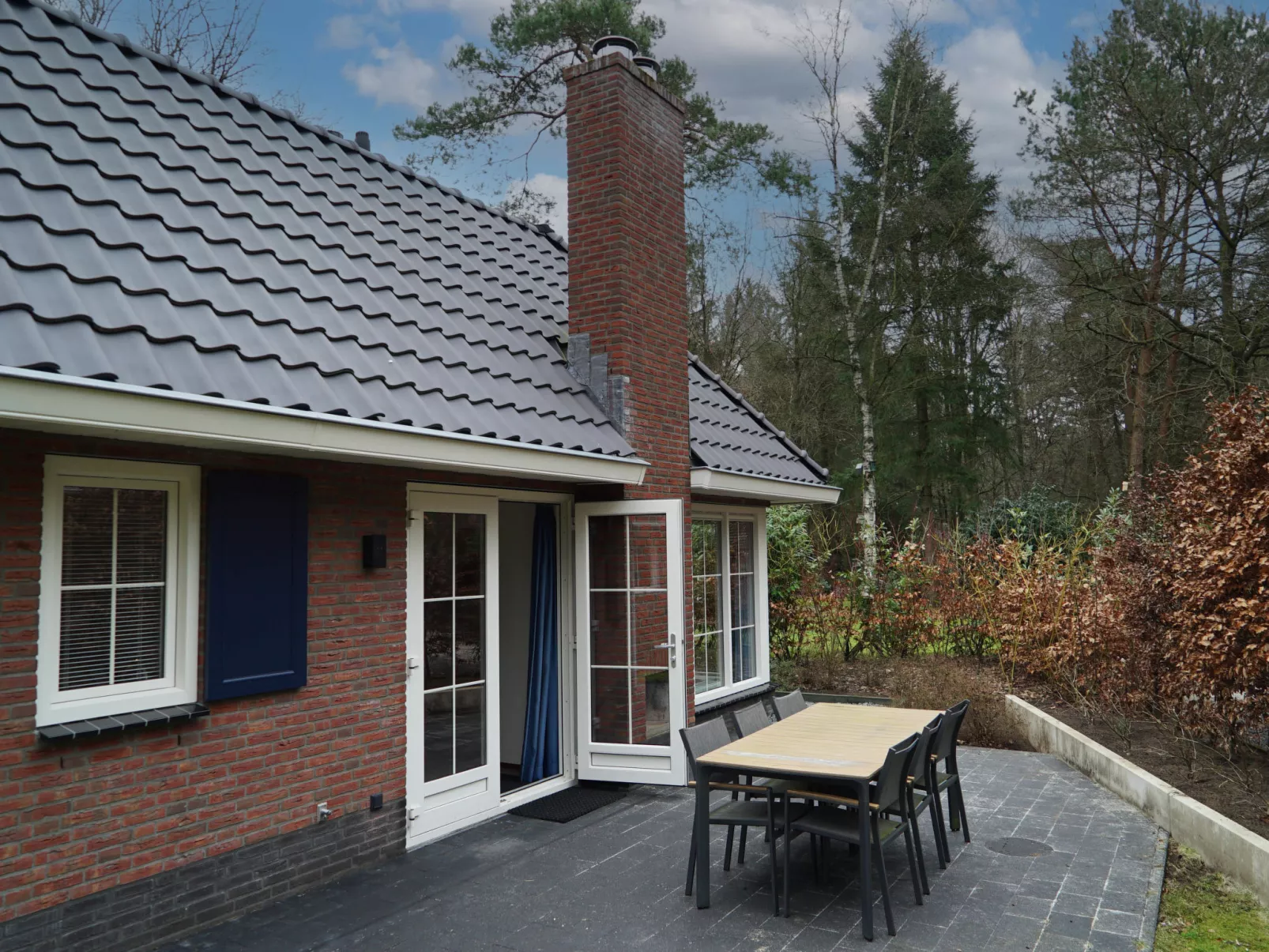 Villa 8-Outside