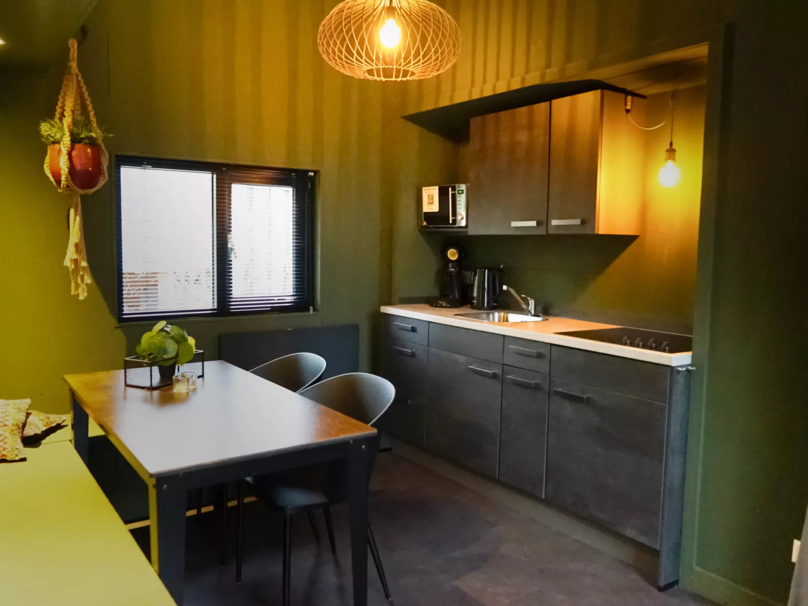 Tiny House 4-Dedans