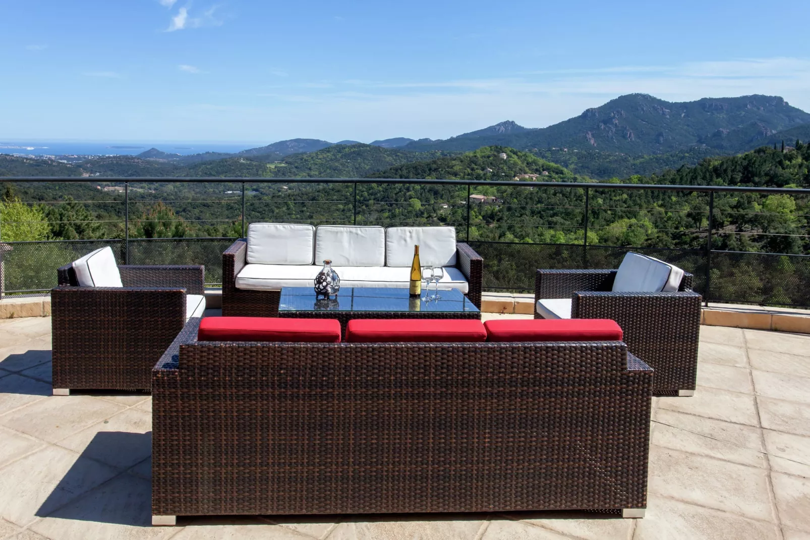 Villa le Mareret-View summer