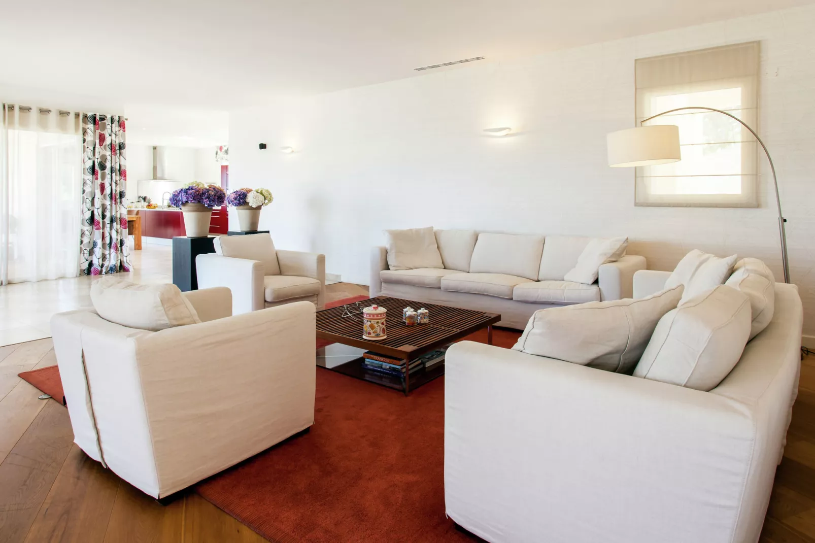 Villa le Mareret-Living room