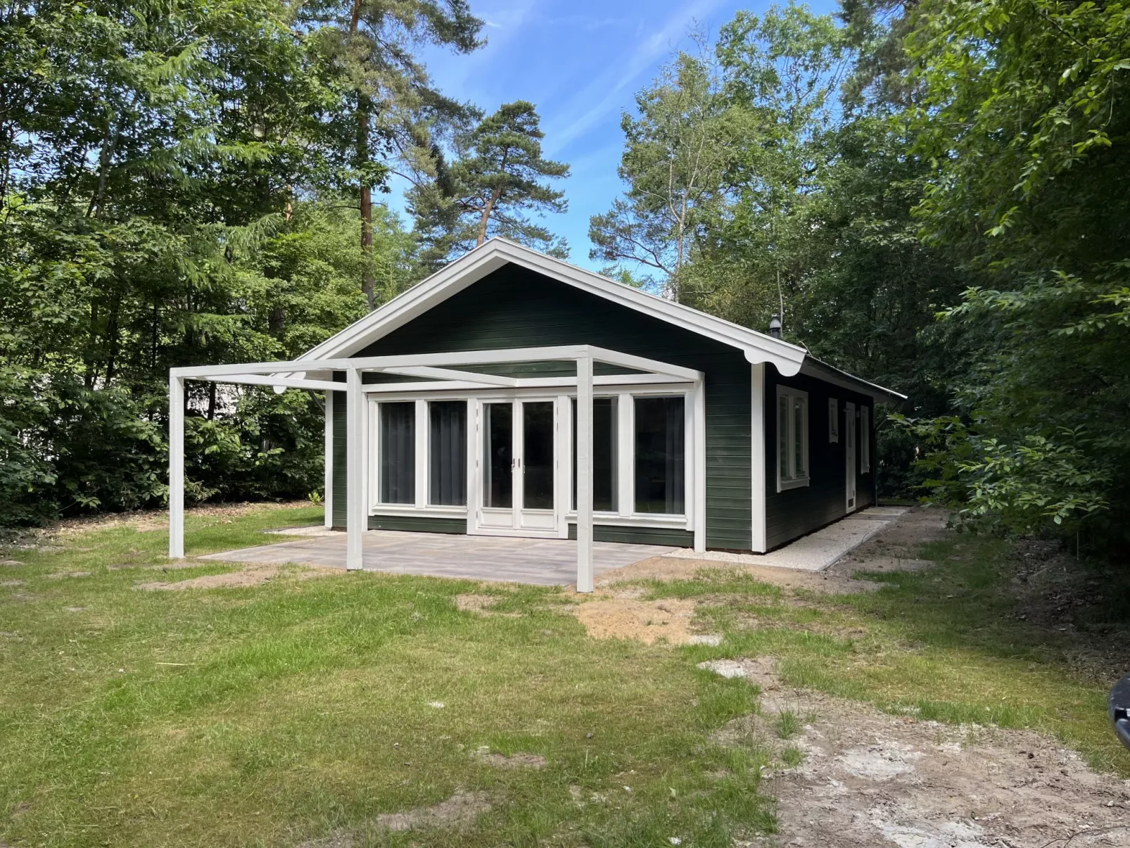 Fins Chalet-Outside