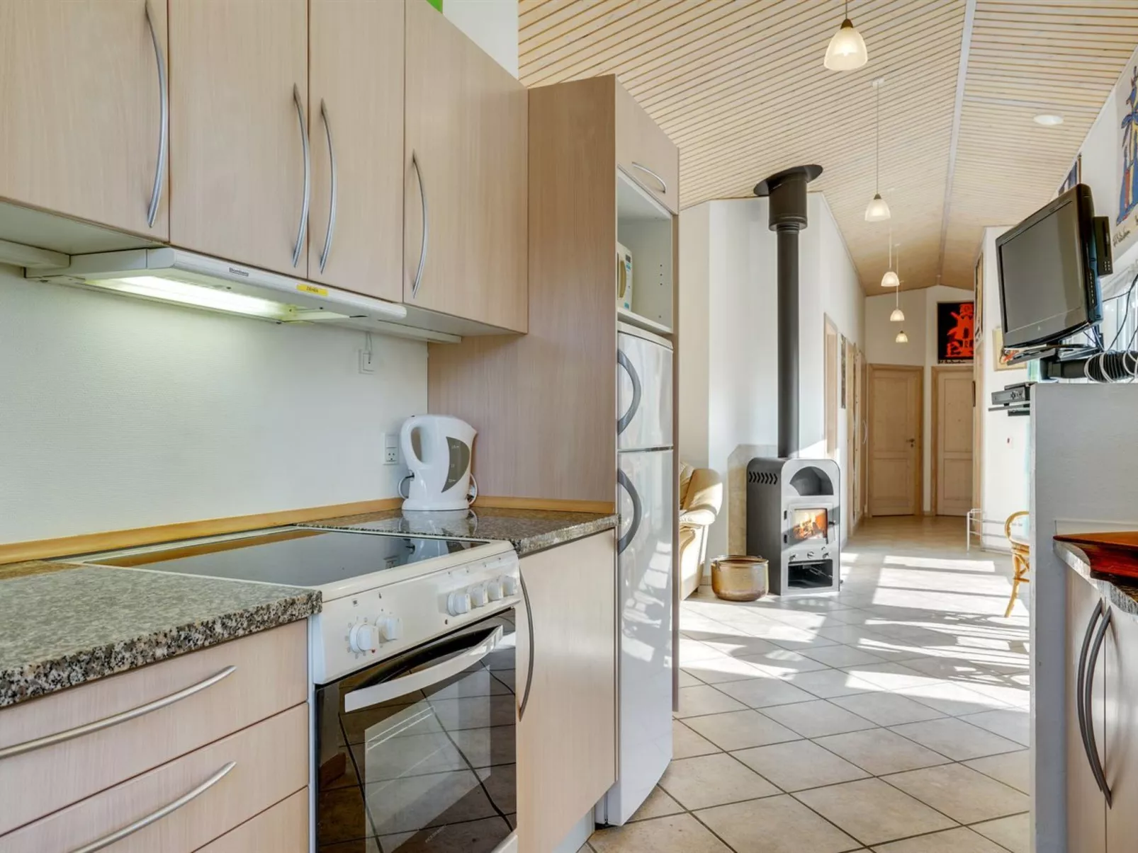"Gravers" - 100m from the sea-Inside