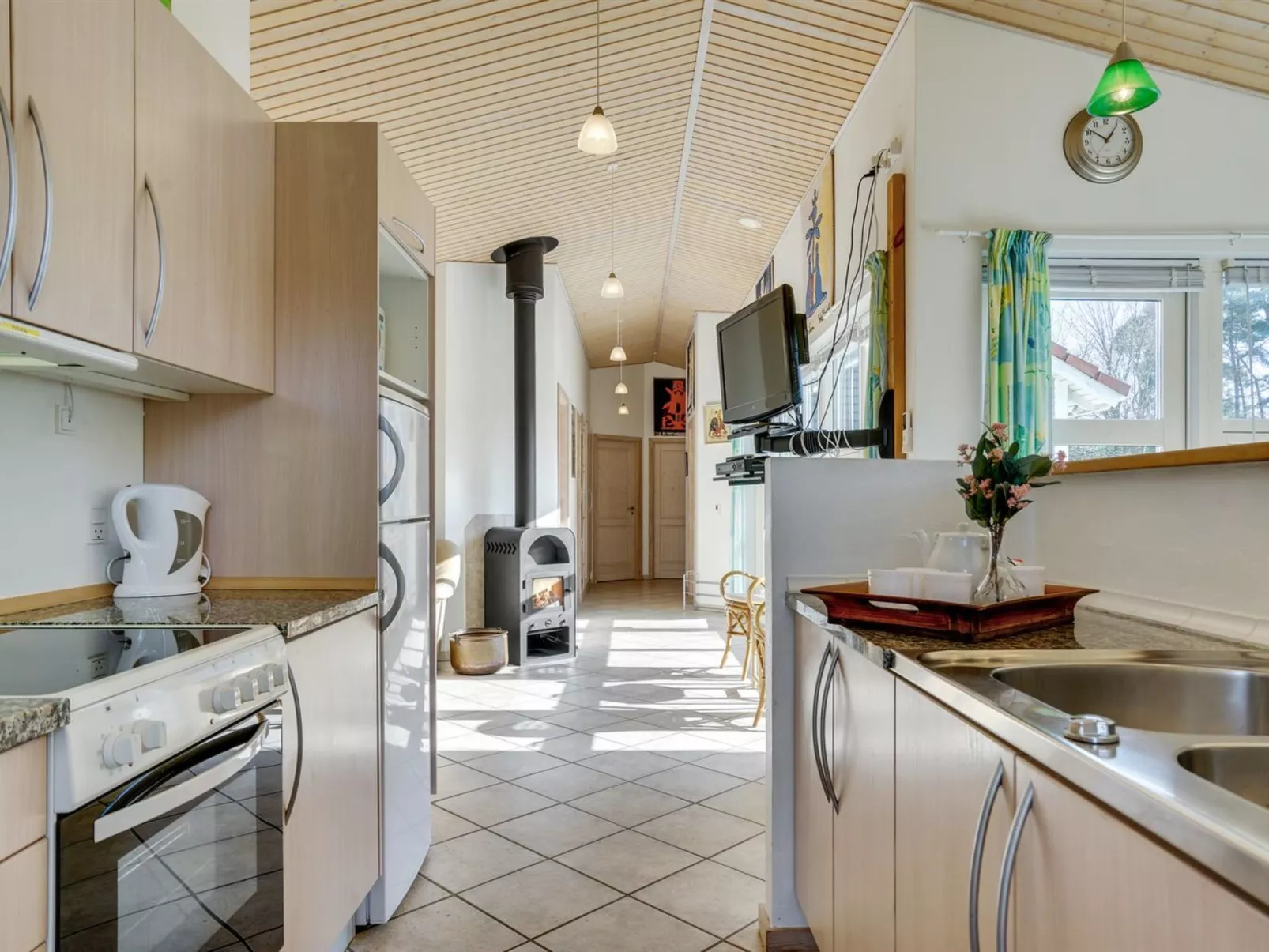 "Gravers" - 100m from the sea-Inside