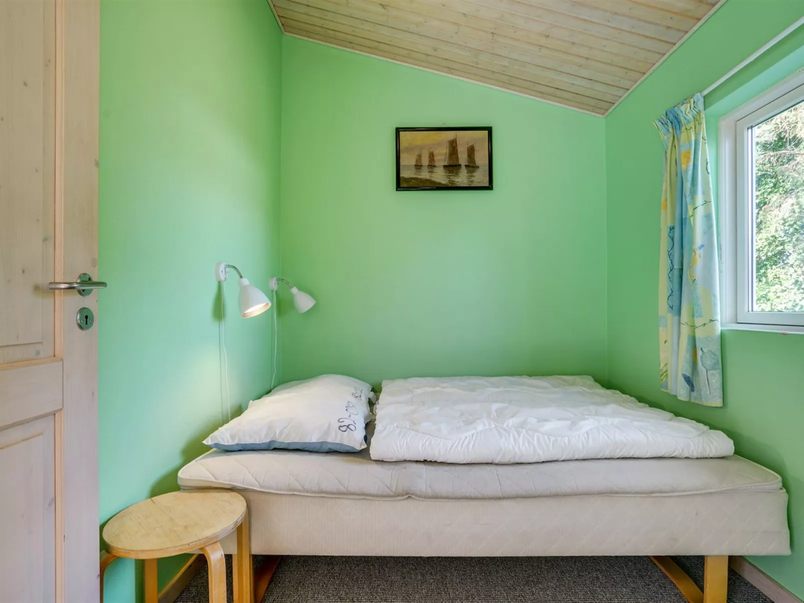 "Gravers" - 100m from the sea-Inside