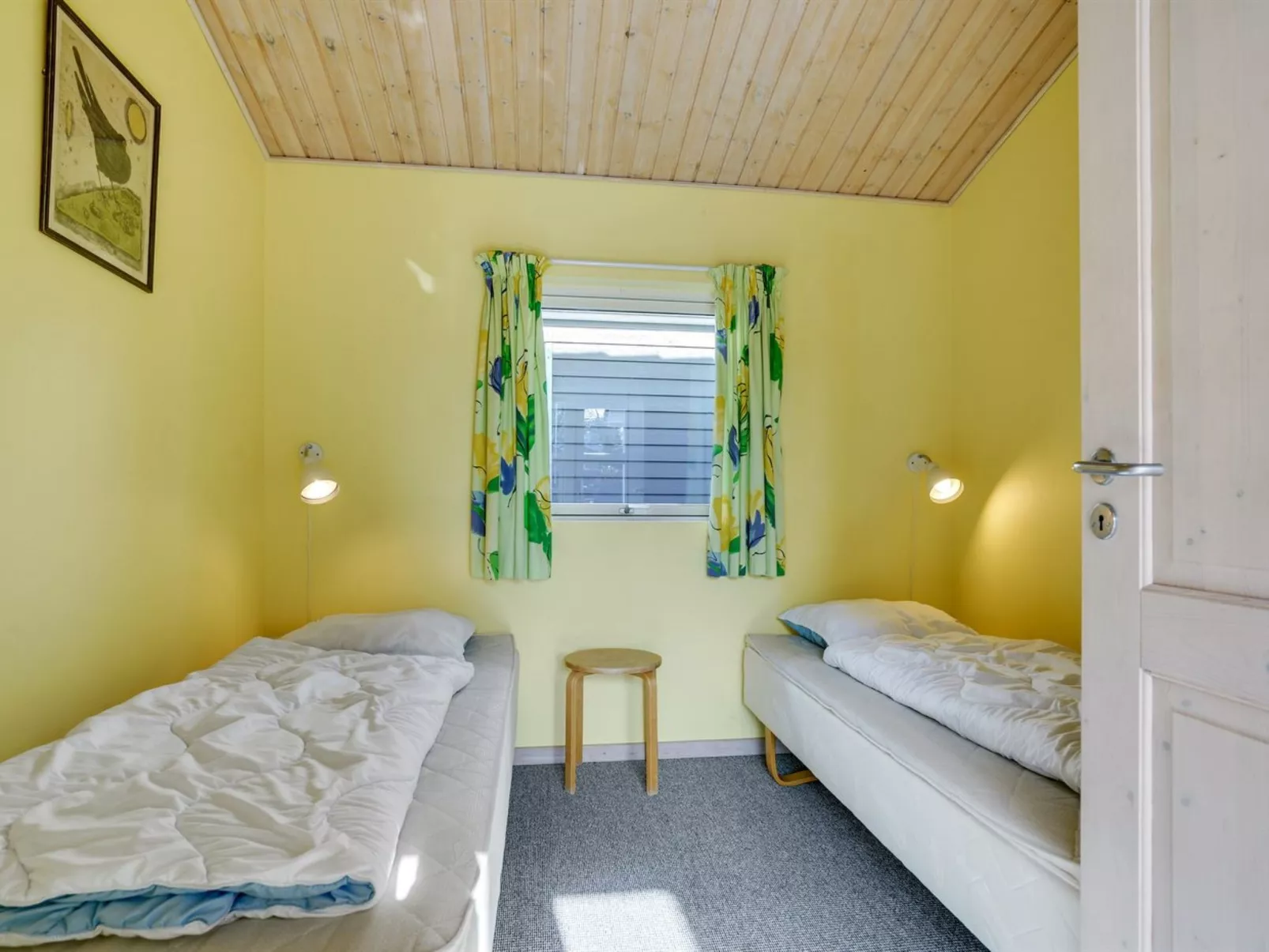 "Gravers" - 100m from the sea-Inside