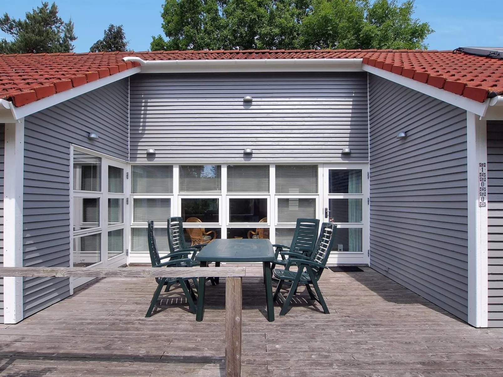 "Gravers" - 100m from the sea-Outside