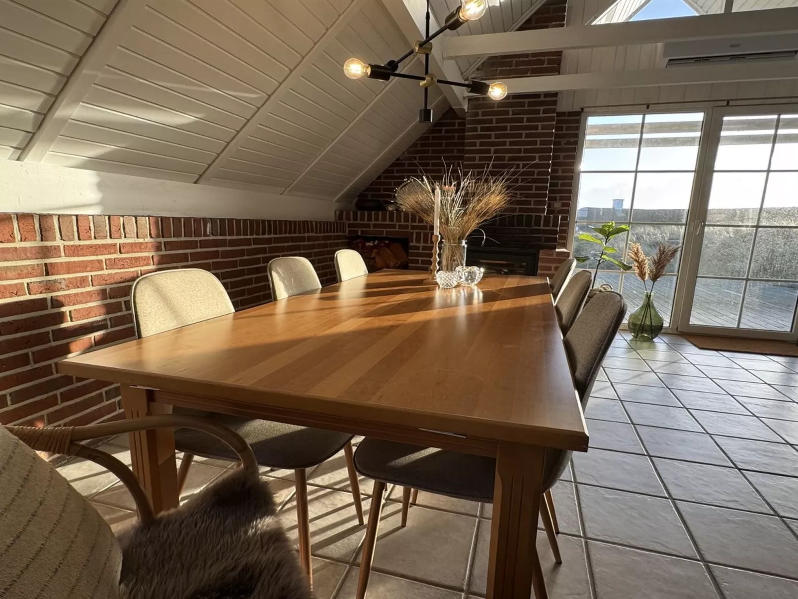 "Edvard" - 400m from the sea-Inside
