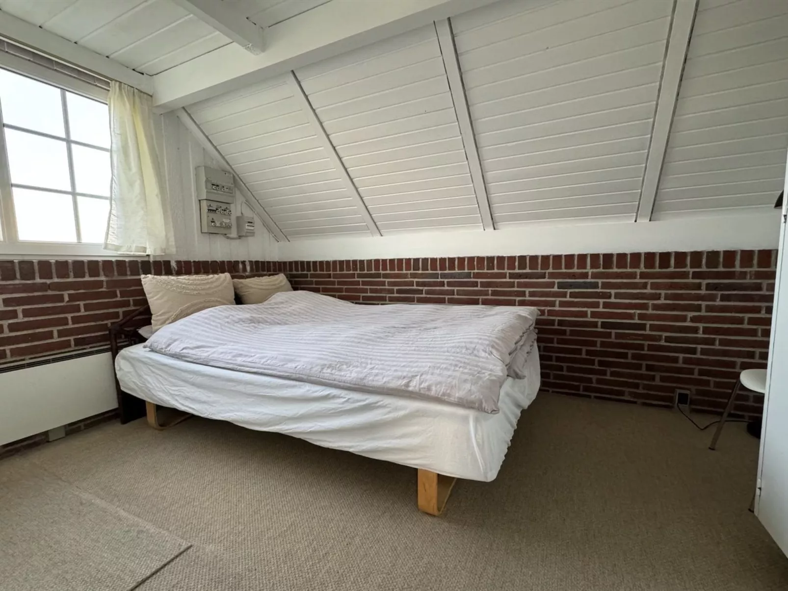 "Edvard" - 400m from the sea-Inside
