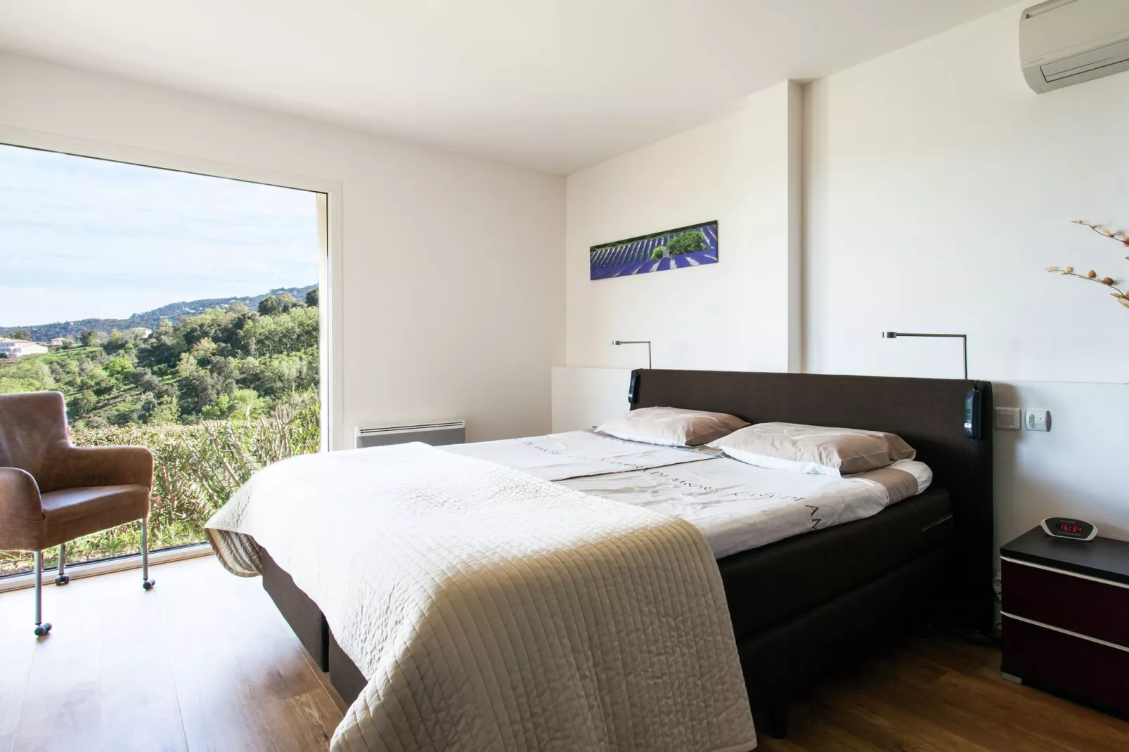 Villa le Mareret-Bedroom