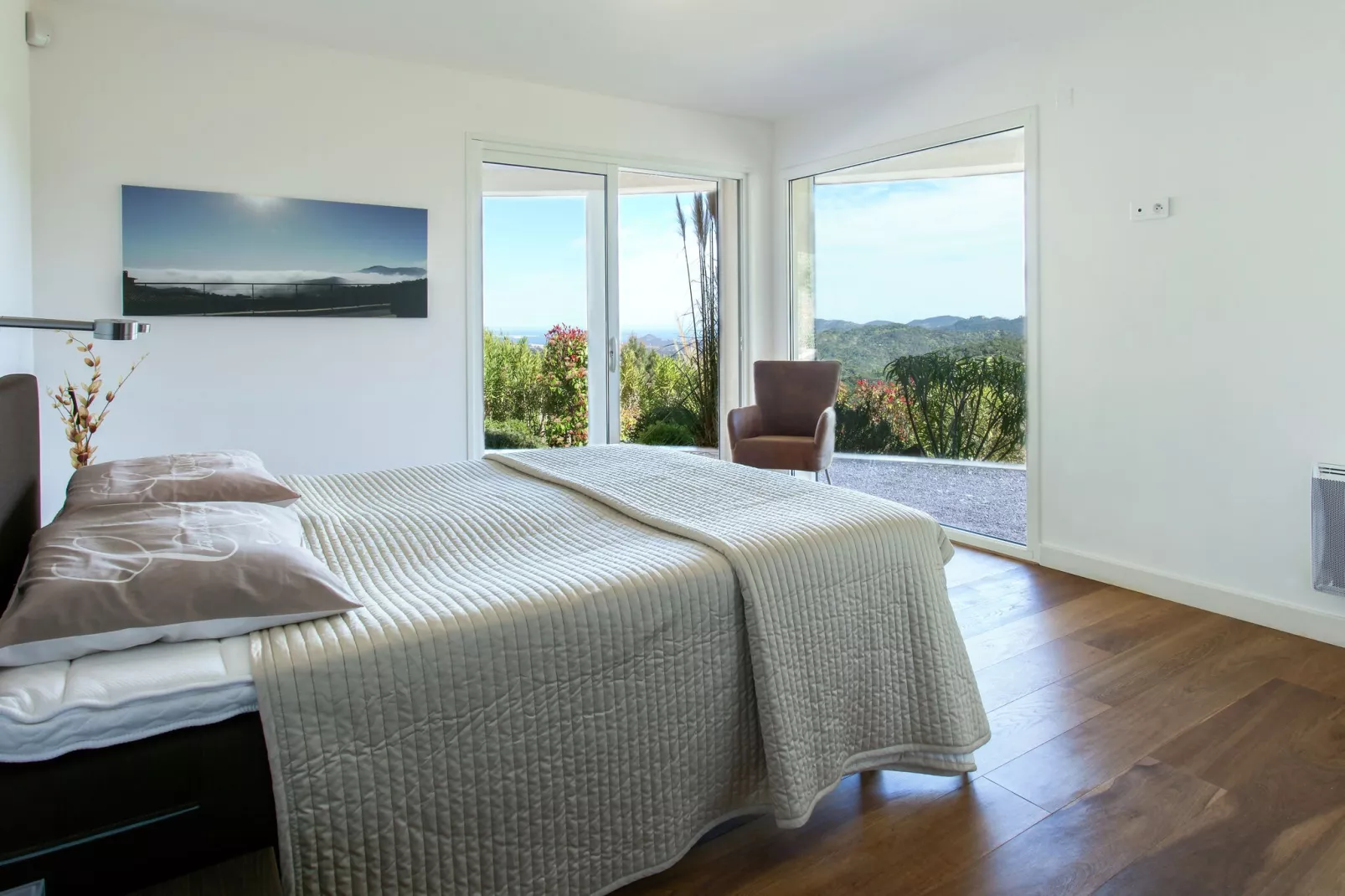 Villa le Mareret-Bedroom