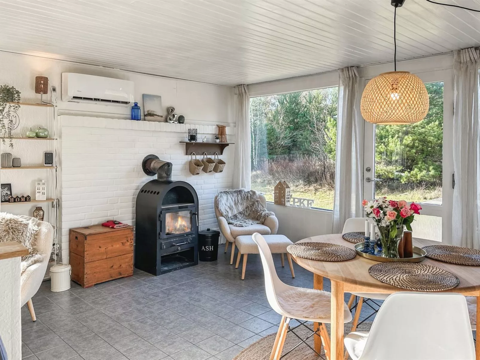 "Inga" - 1.3km from the sea-Inside