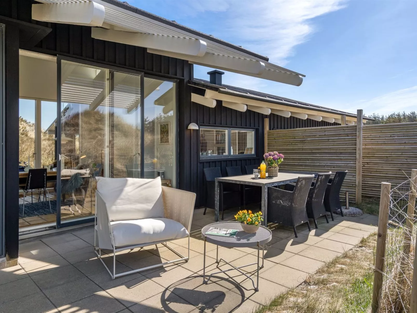 "Annrike" - 400m from the sea-Outside