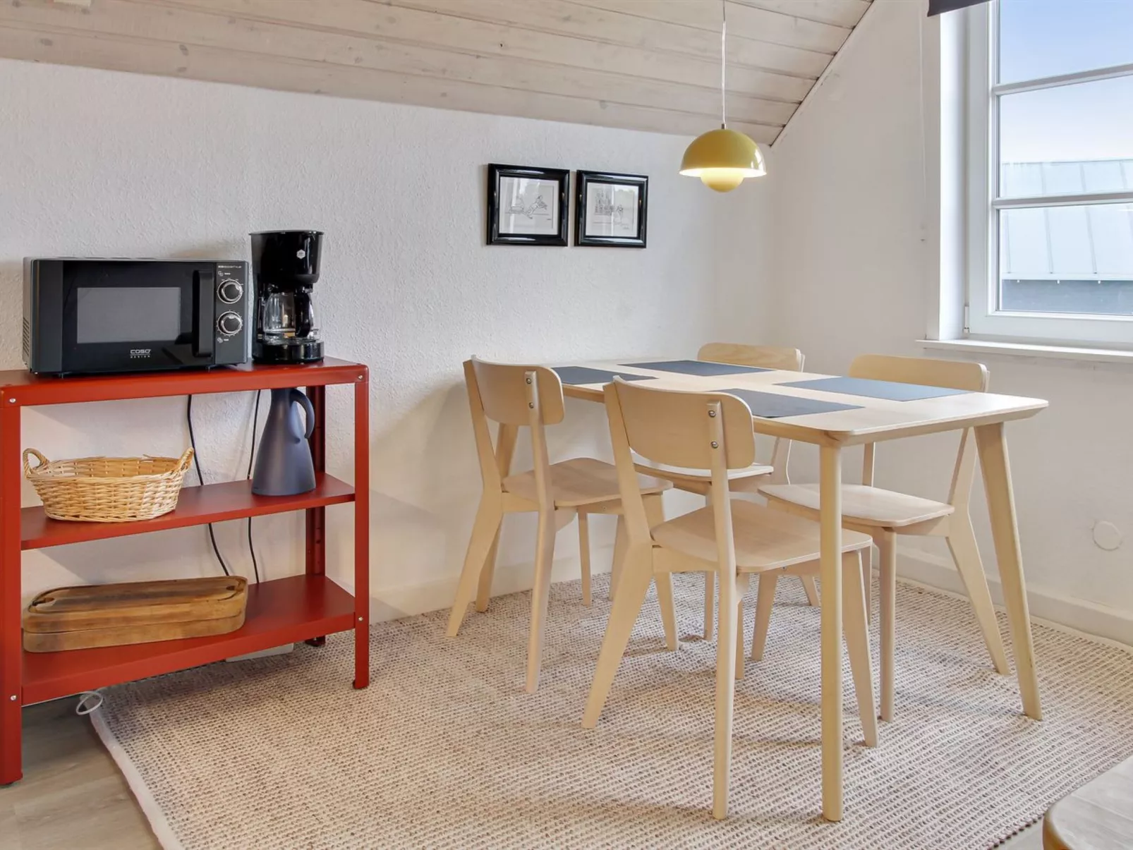 "Tuve" - 2.5km from the sea-Inside