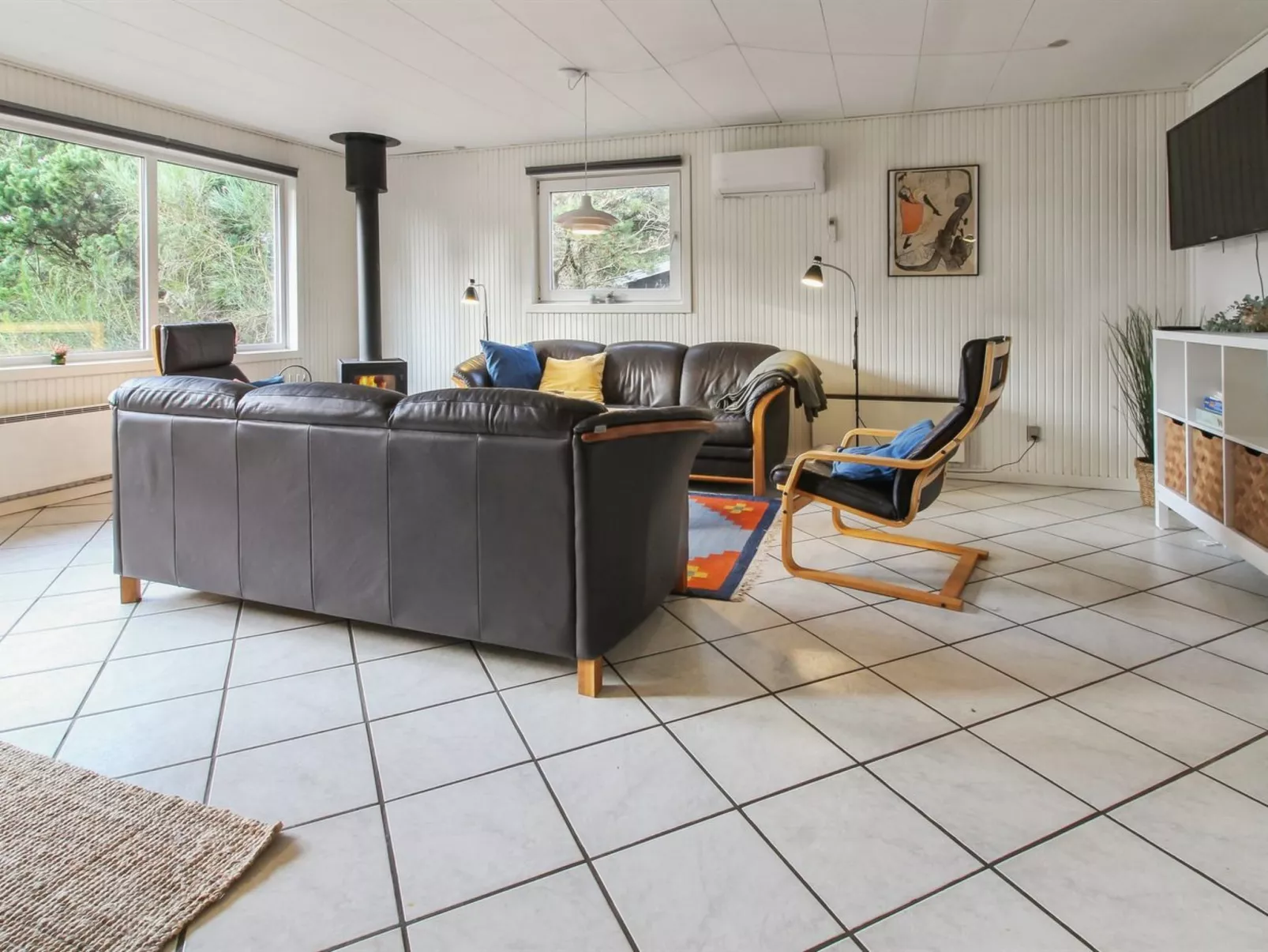 "Arnold" - 3.3km from the sea-Inside