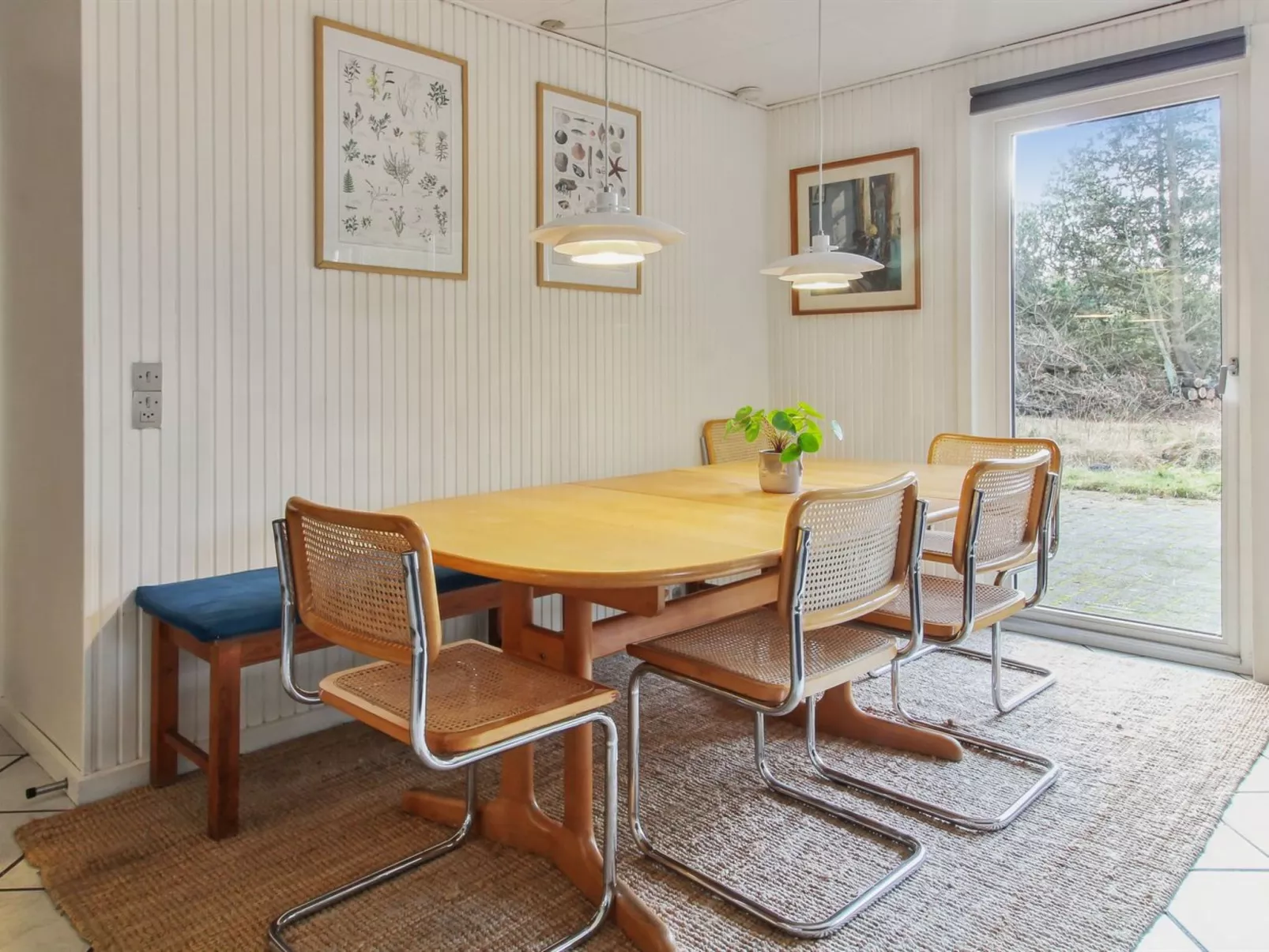 "Arnold" - 3.3km from the sea-Inside