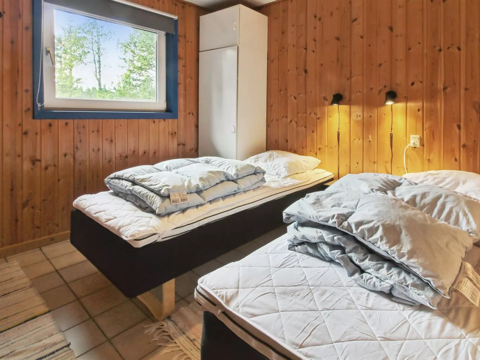 "Arnold" - 3.3km from the sea-Inside