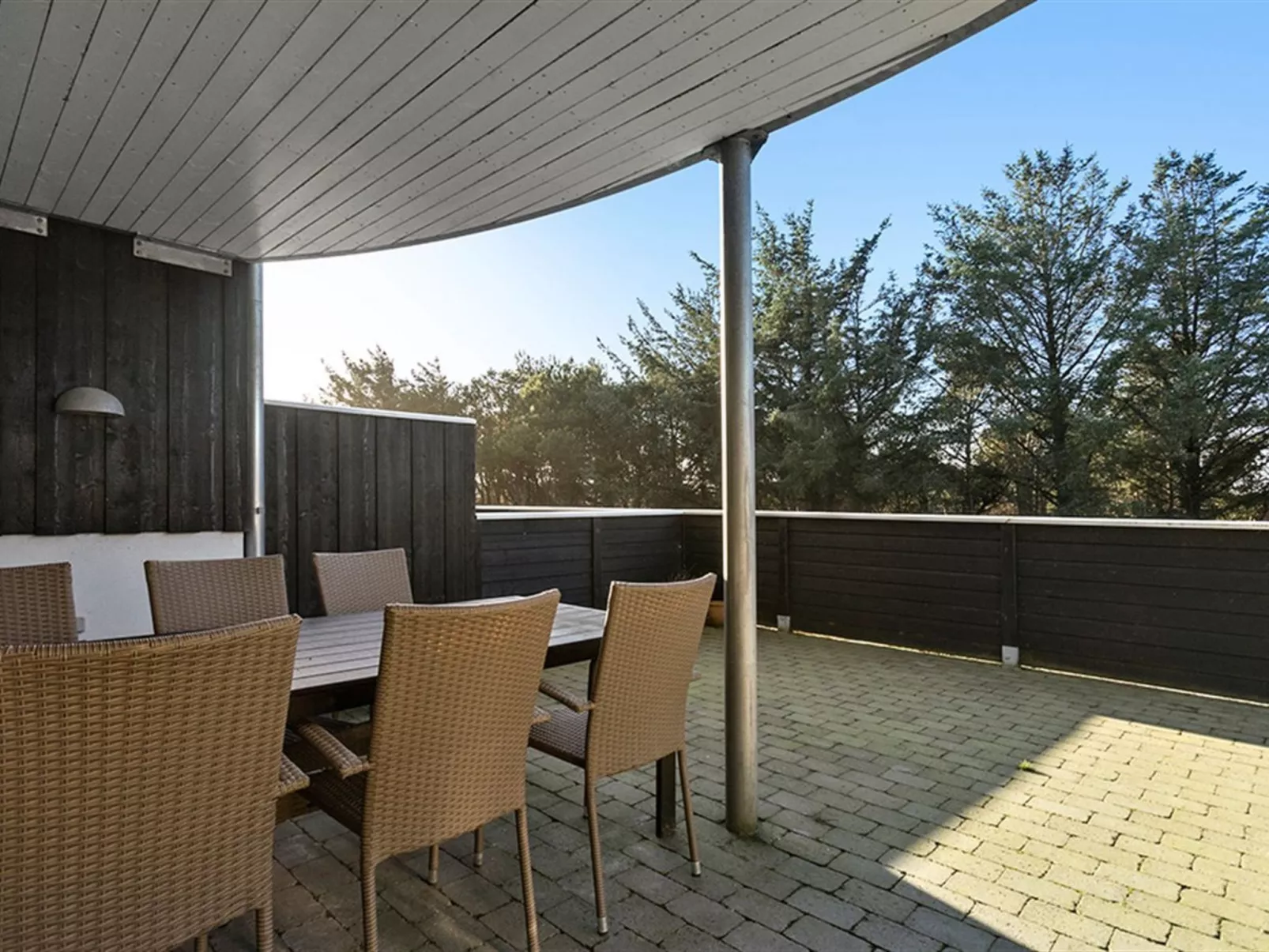 "Flugha" - 600m from the sea-Outside