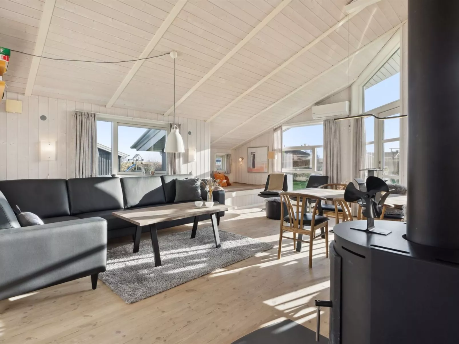 "Sira" - 350m from the sea-Inside