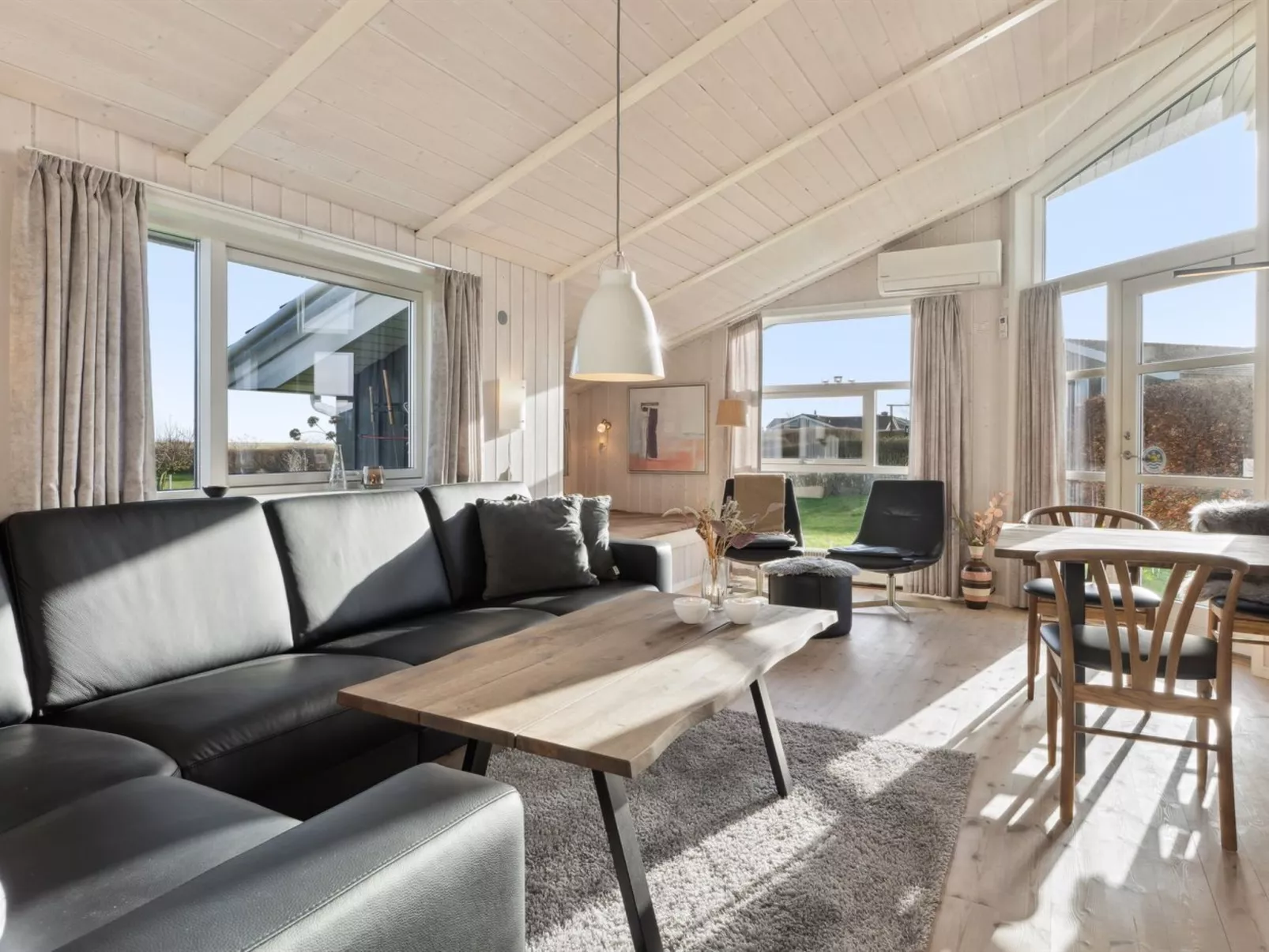 "Sira" - 350m from the sea-Inside