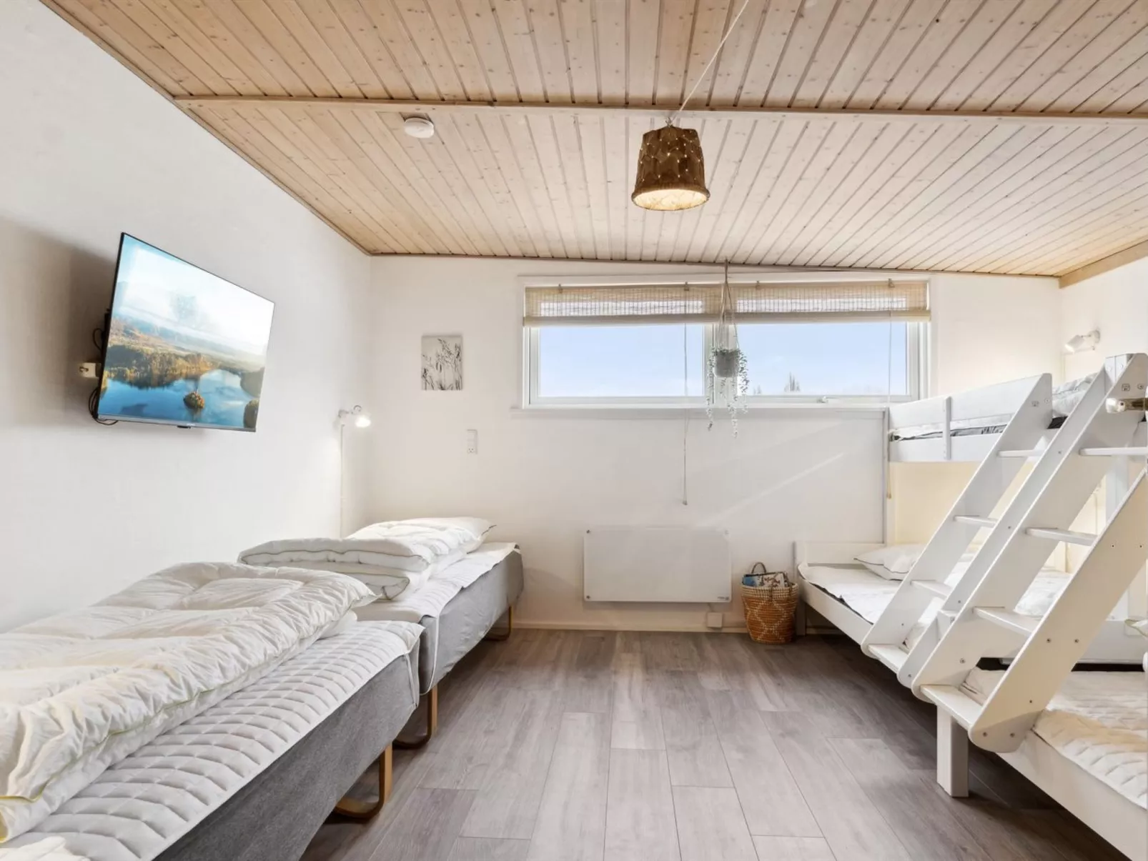 "Dana" - 525m from the sea-Inside