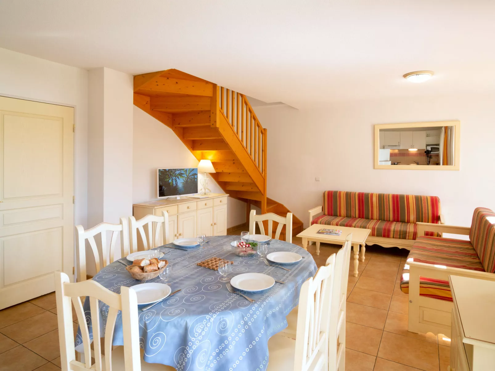 Les Hauts du Lac-Inside