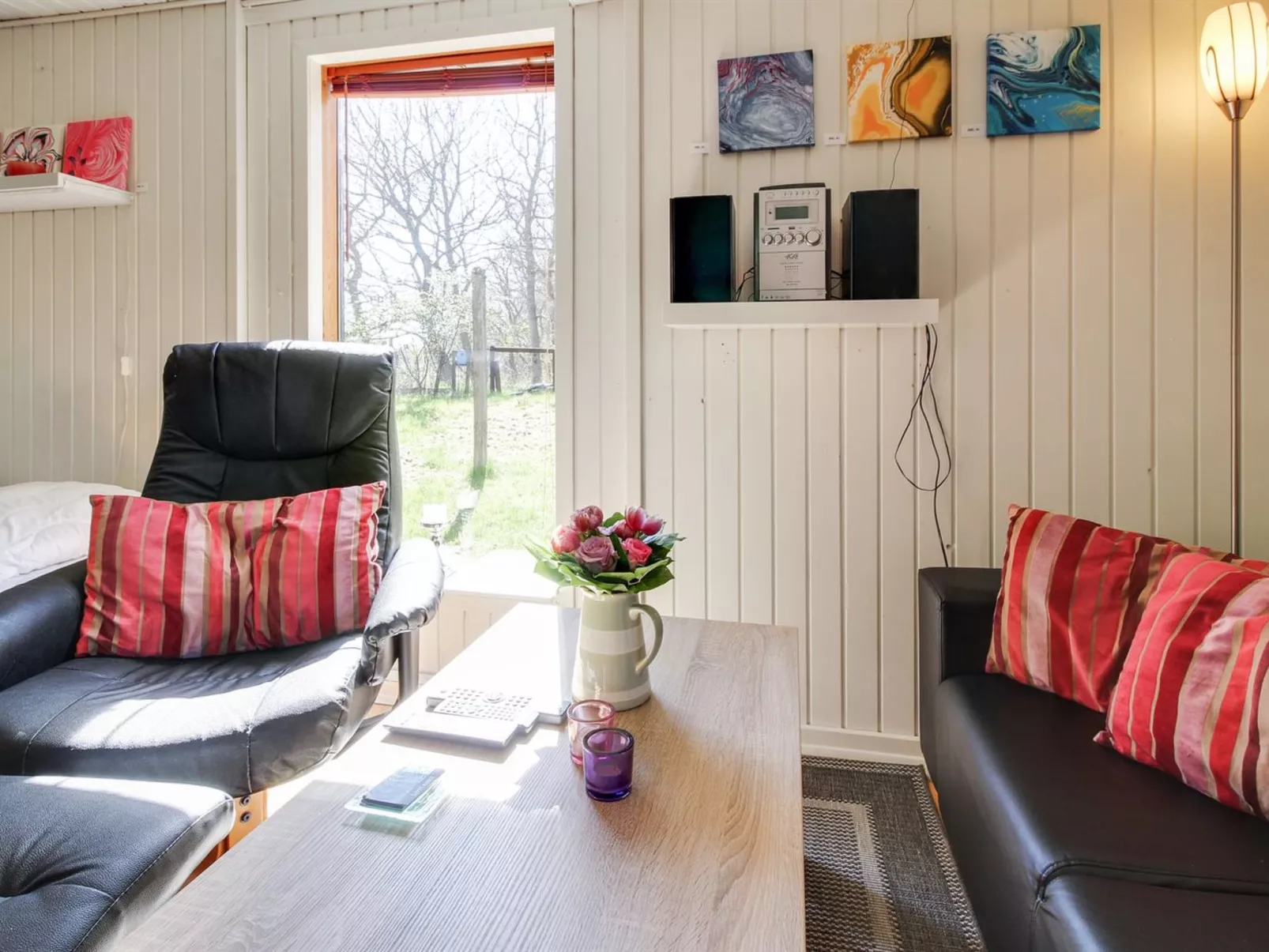 "Kolja" - 3km from the sea-Inside