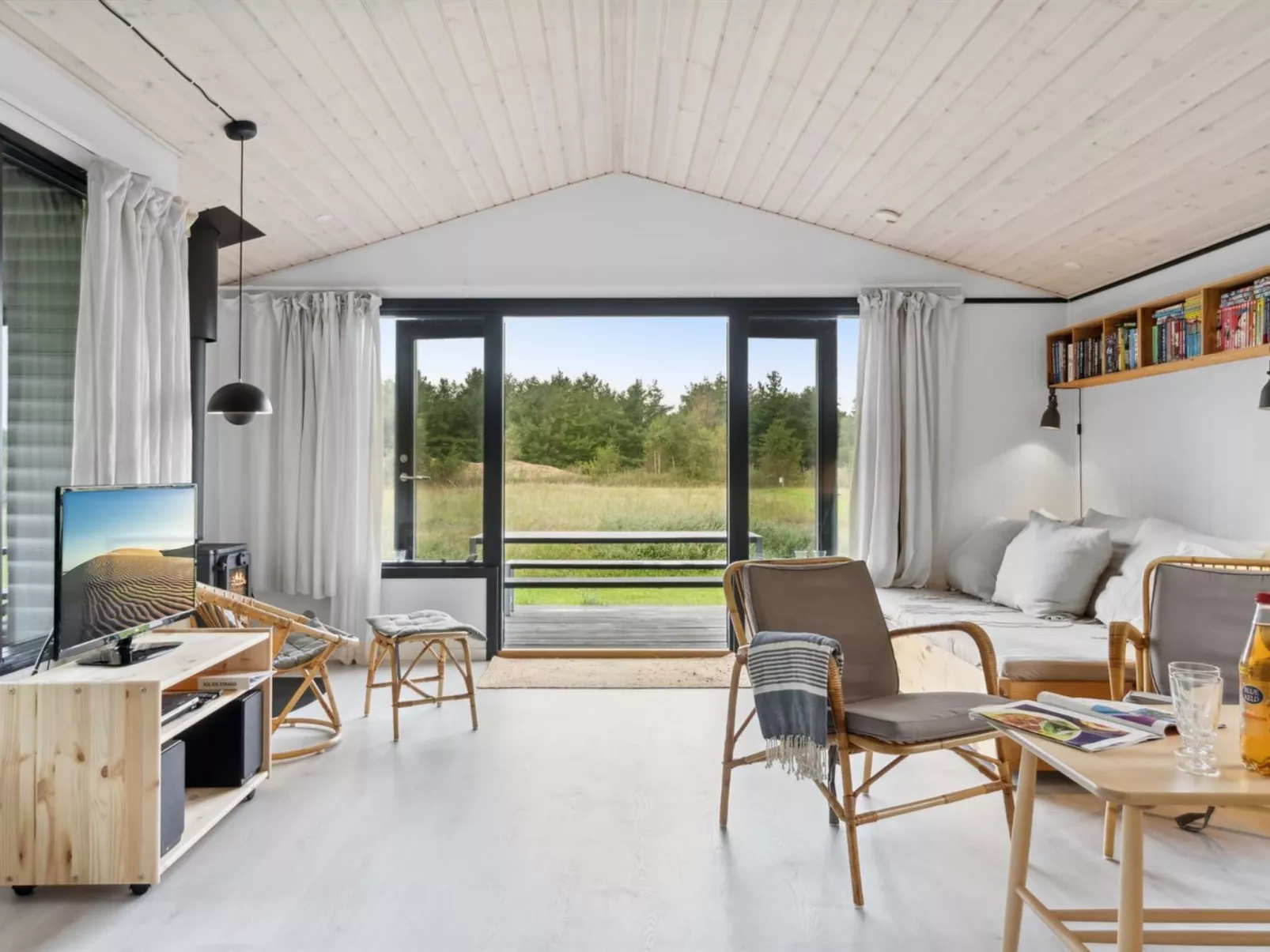 "Shayene" - 2.5km from the sea-Dedans