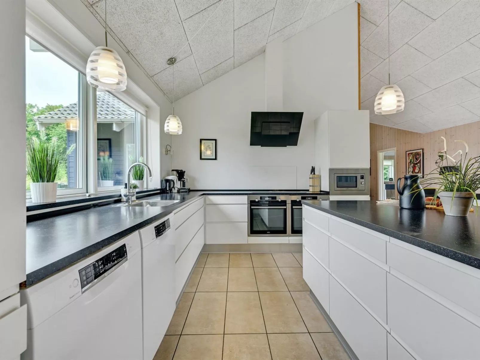 "Jelke" - 520m from the sea-Inside