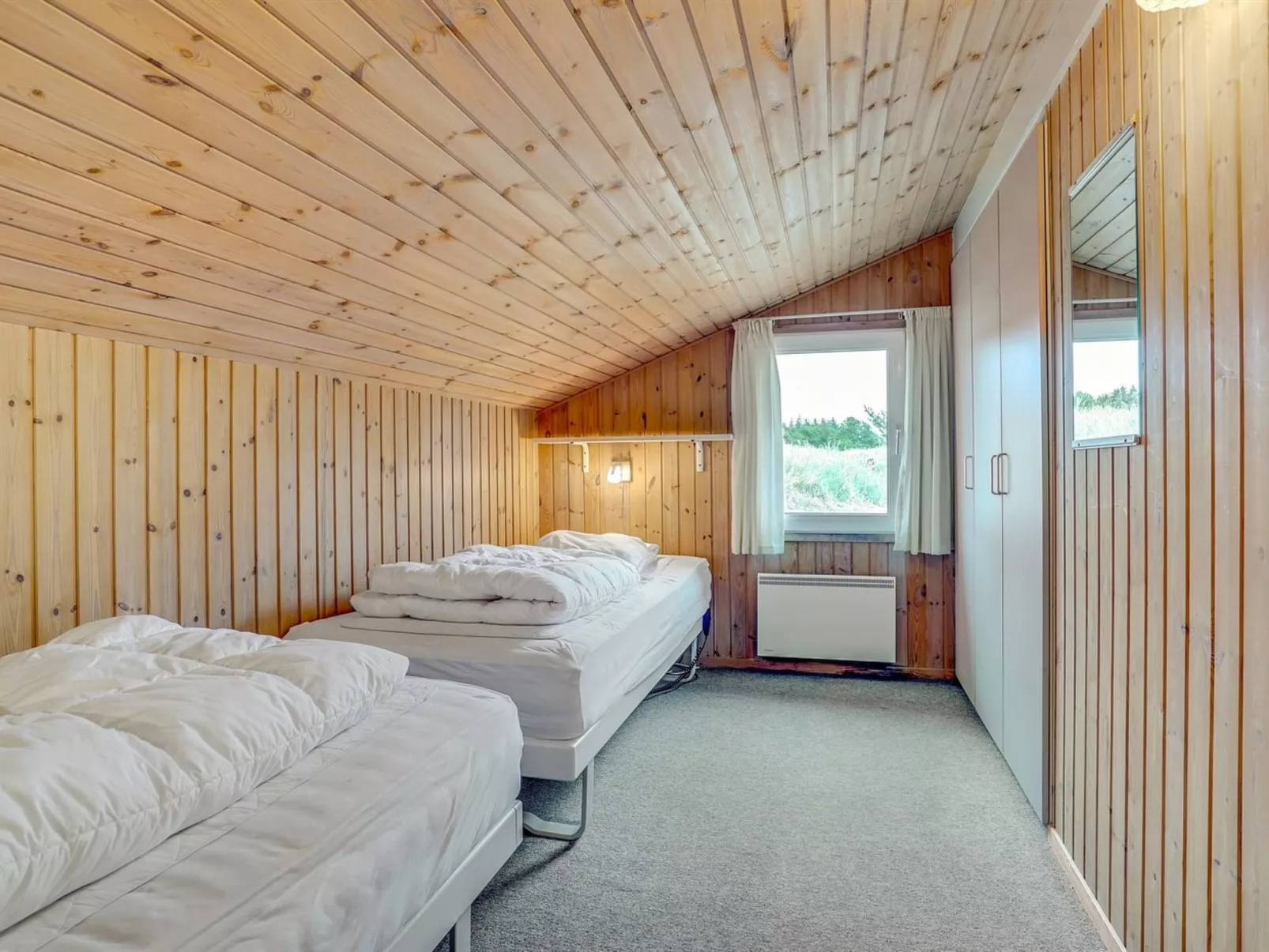 "Helene" - 1.5km from the sea-Inside