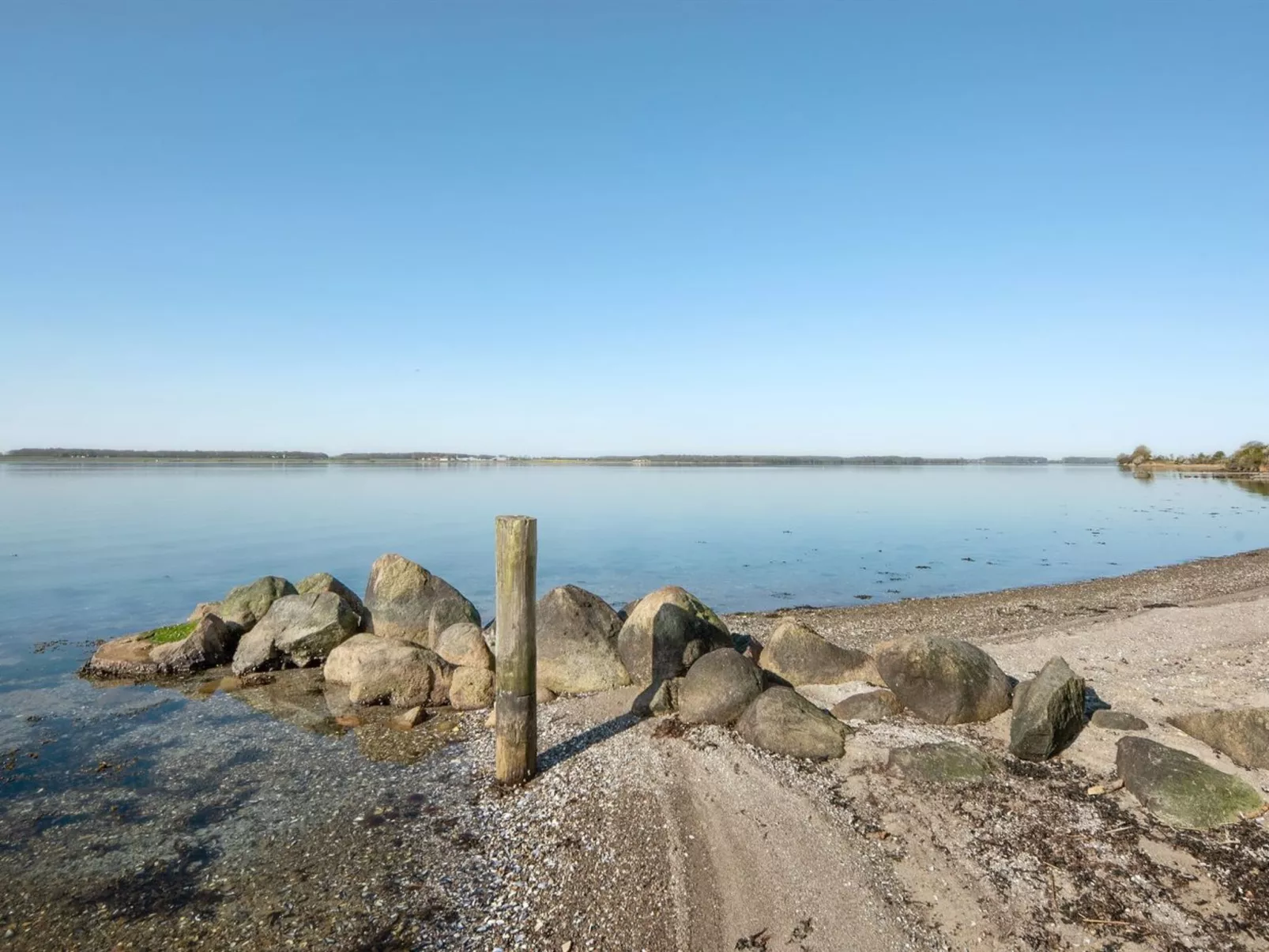 "Ermelinda" - 900m to the inlet-Outside