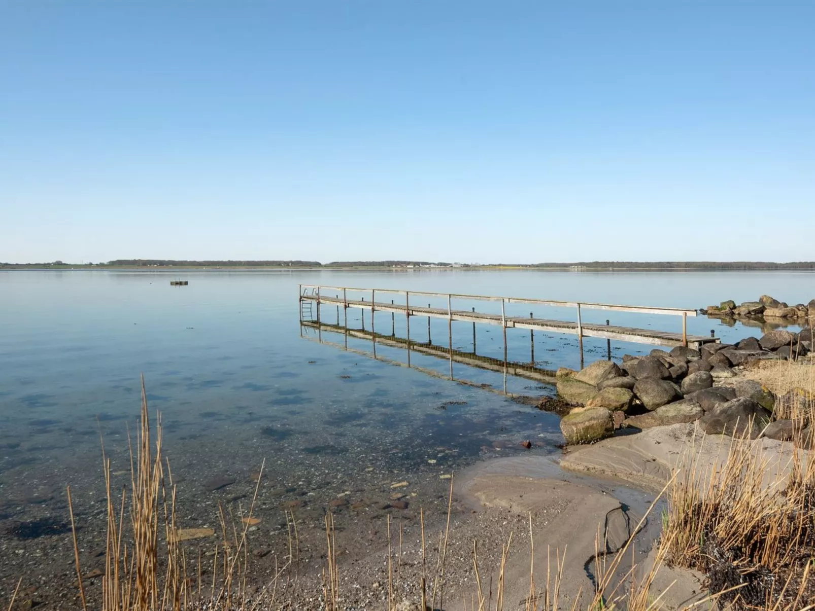 "Ermelinda" - 900m to the inlet-Outside