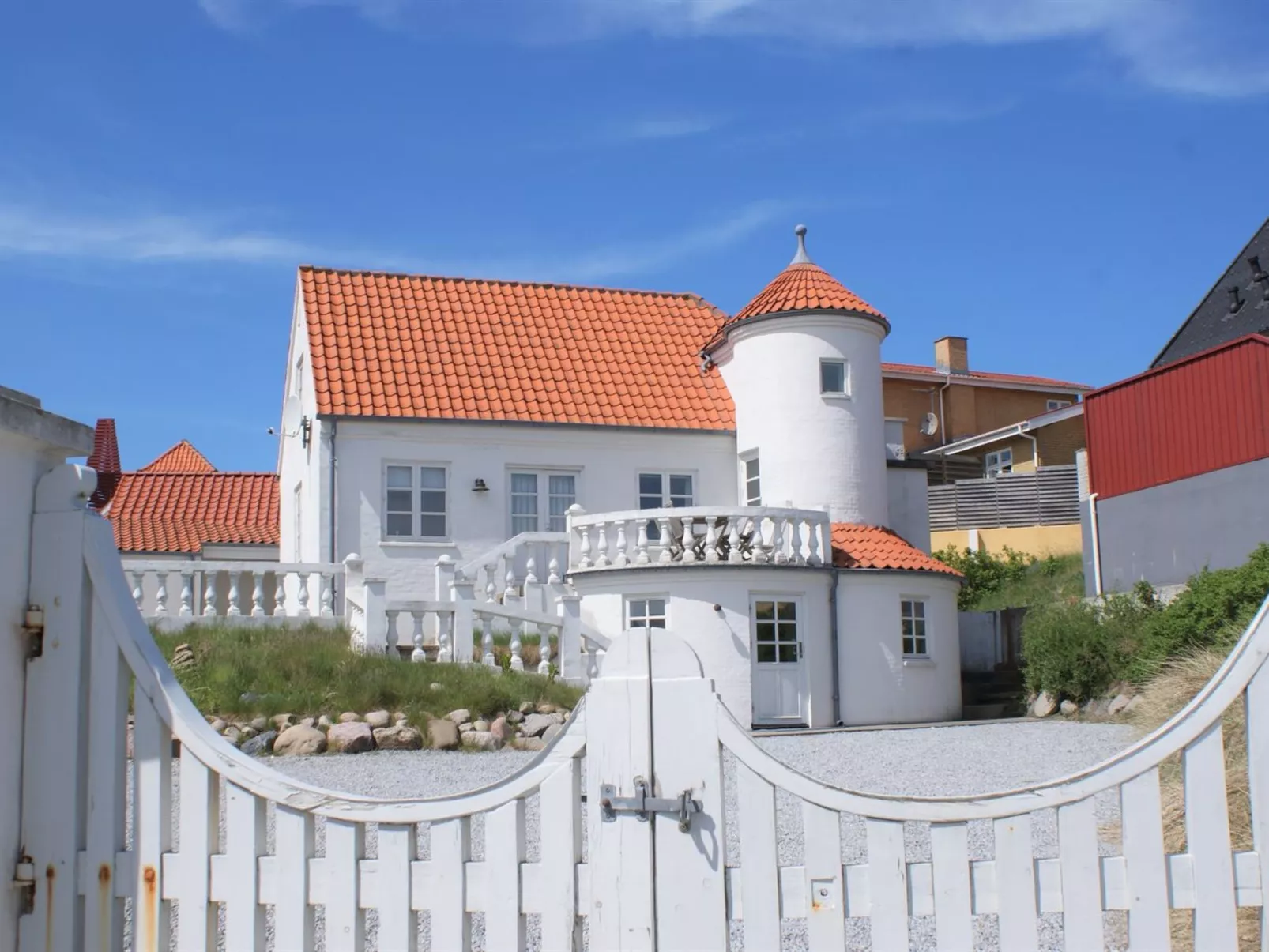"Edmond" - 150m from the sea-Outside