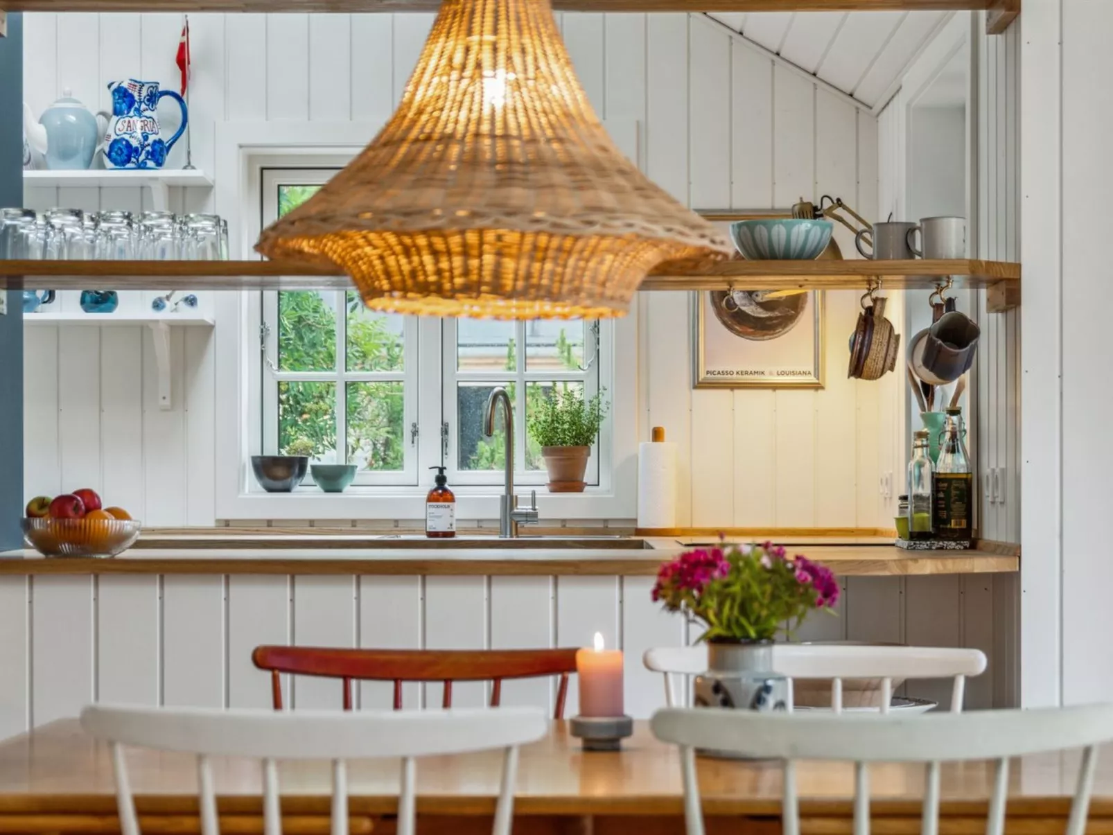"Jensen" - 175m from the sea-Inside